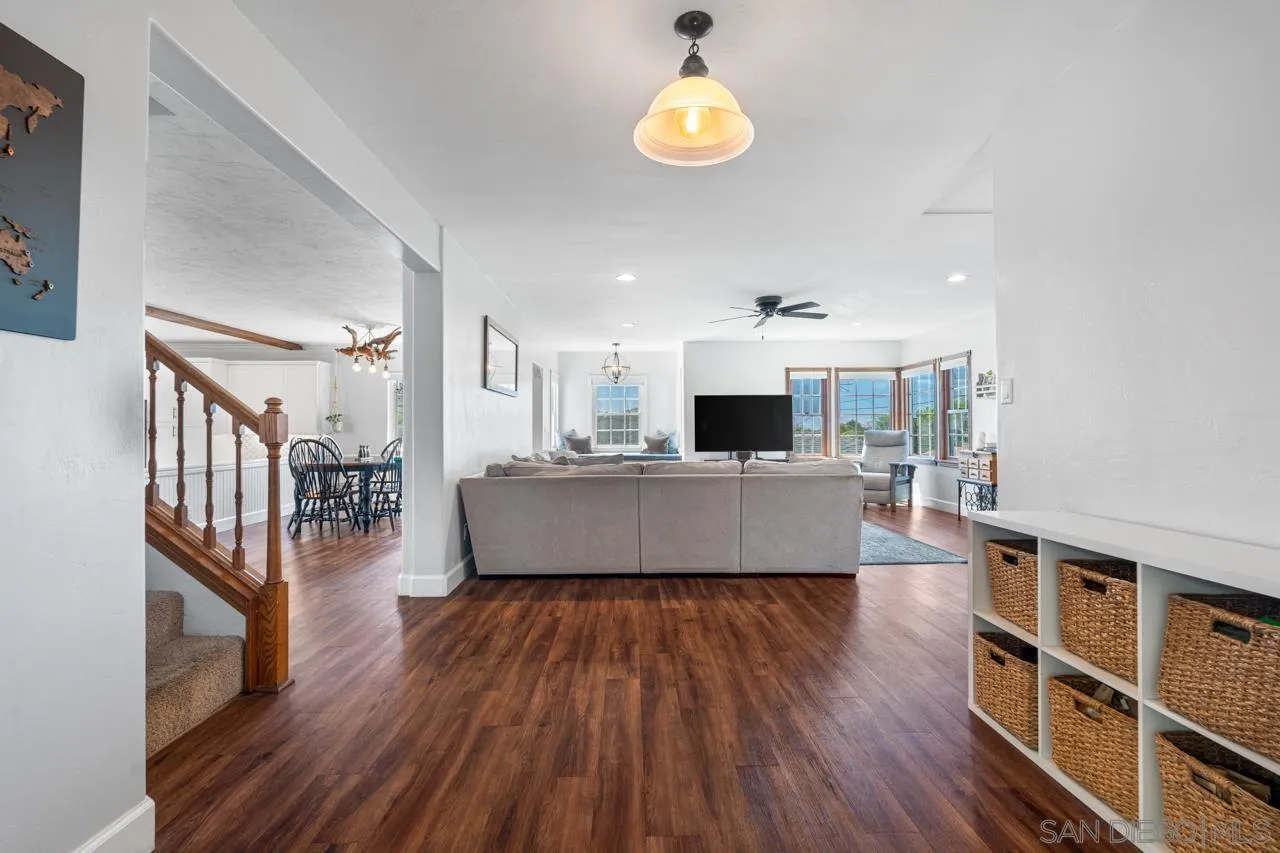 https://cdn.realtyfeed.com/cdn/127/260020214/d23ef87bf3b0995d263de5c4877b3fe5.webp