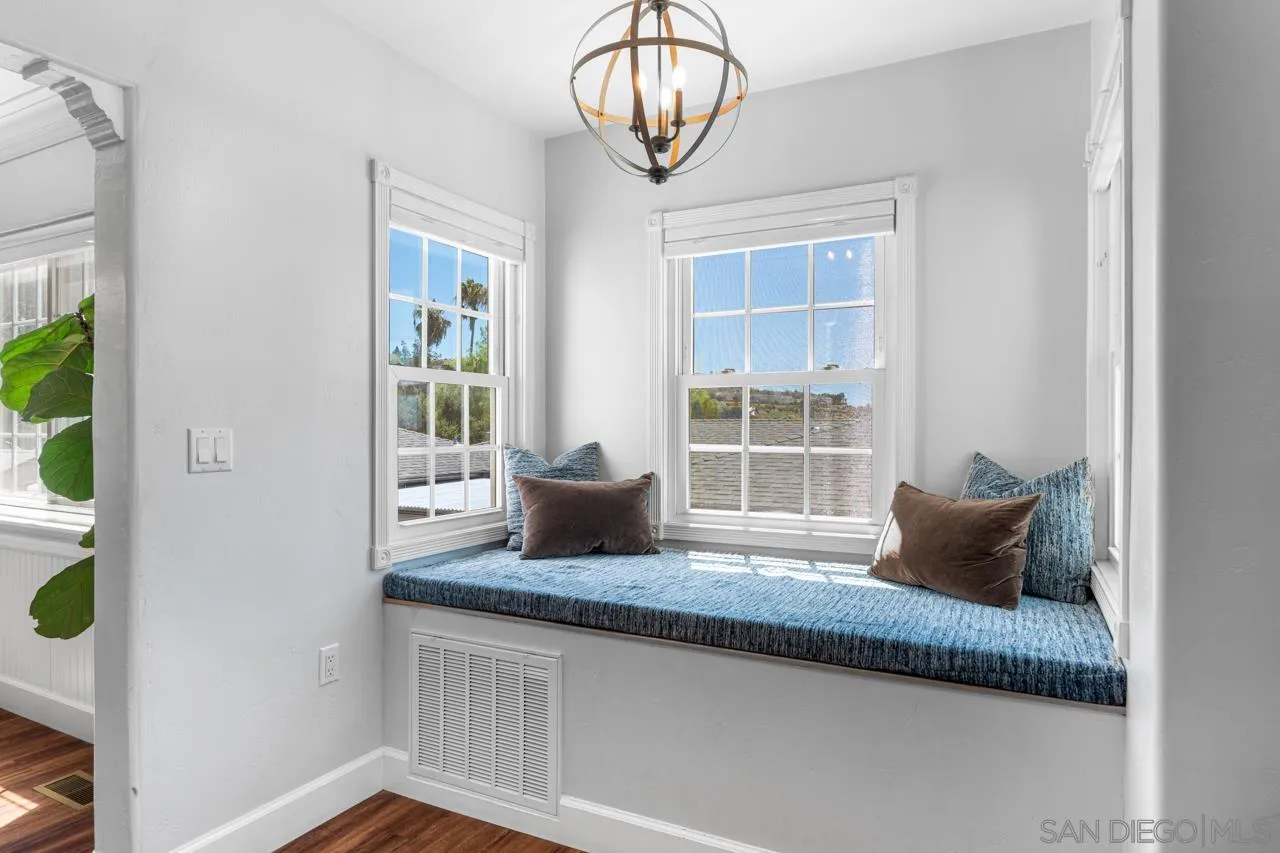 https://cdn.realtyfeed.com/cdn/127/260020214/d4d5282e102941987312a529be8f8975.webp