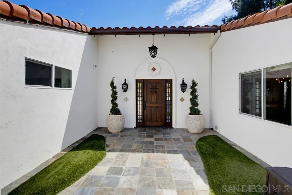 2450 Vista Lago Ter, Escondido, CA 92029 - Photo 5 of 50, Escondido, CA