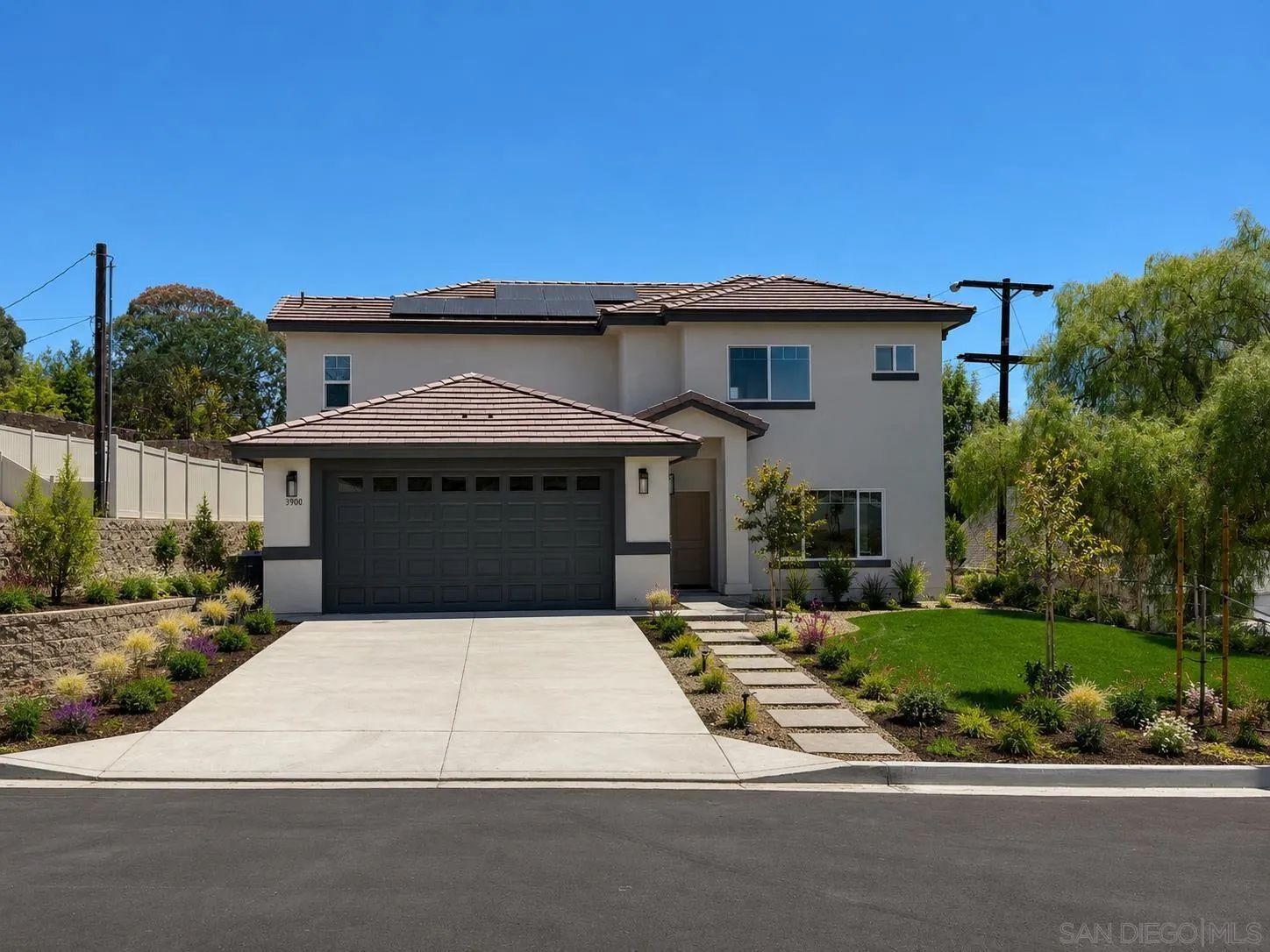 3900 Rojo Tierra Rd, La Mesa, CA 91941 - Main photo, La Mesa, CA