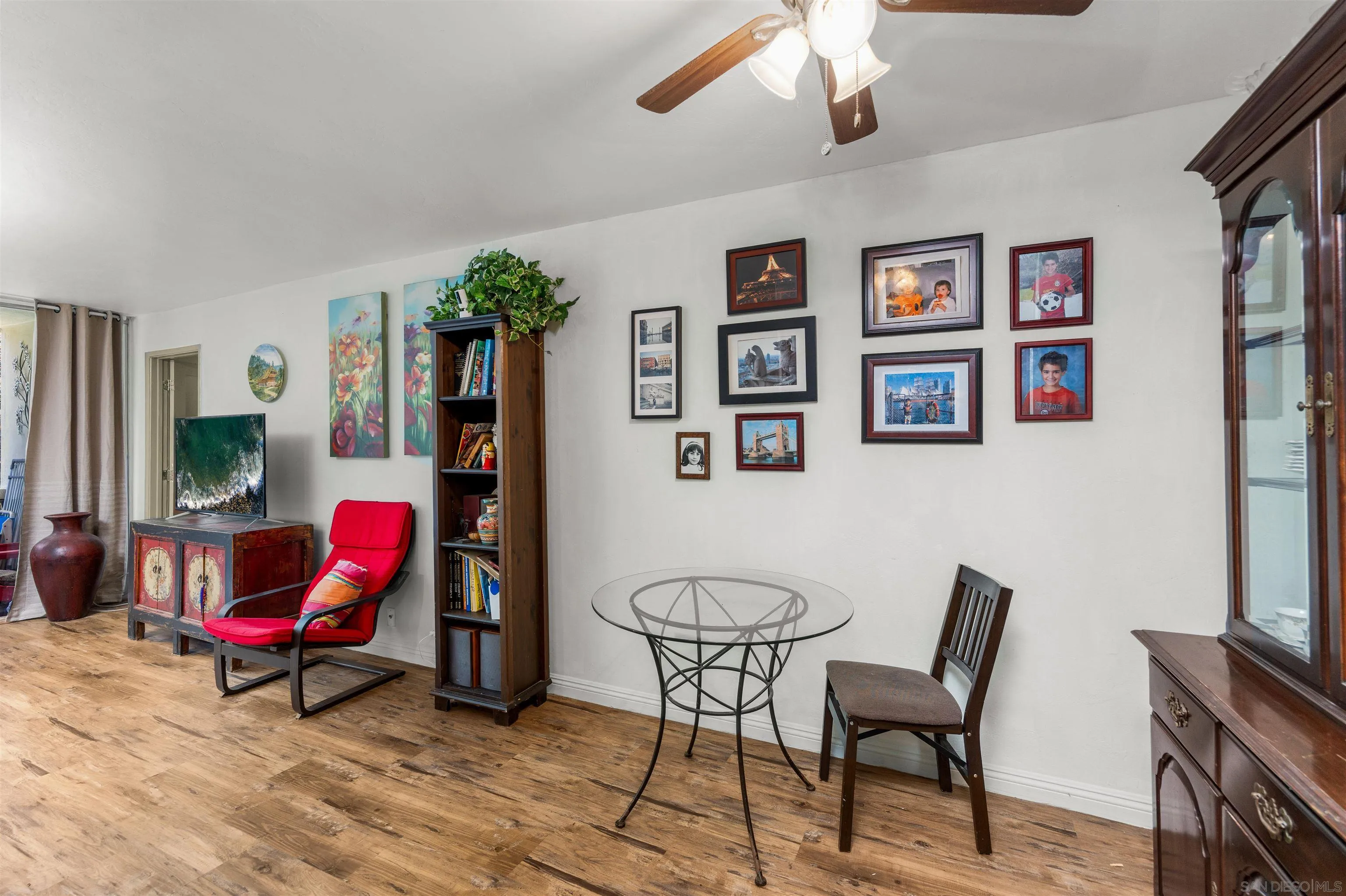Photo #7: 260020231 Listing: Photo #7