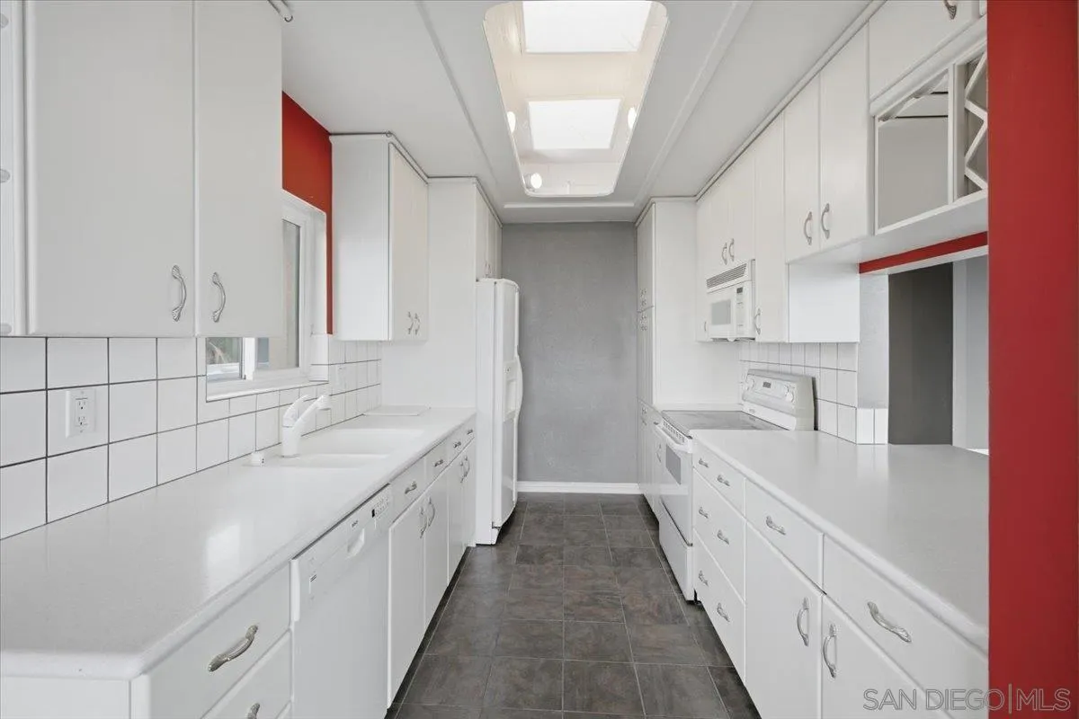 Photo #16: 260020233 Listing: Photo #16