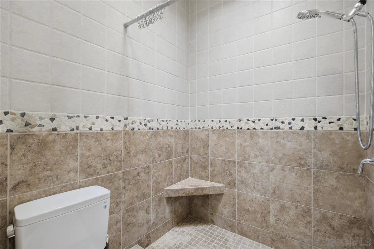 Photo #22: 260020233 Listing: Photo #22