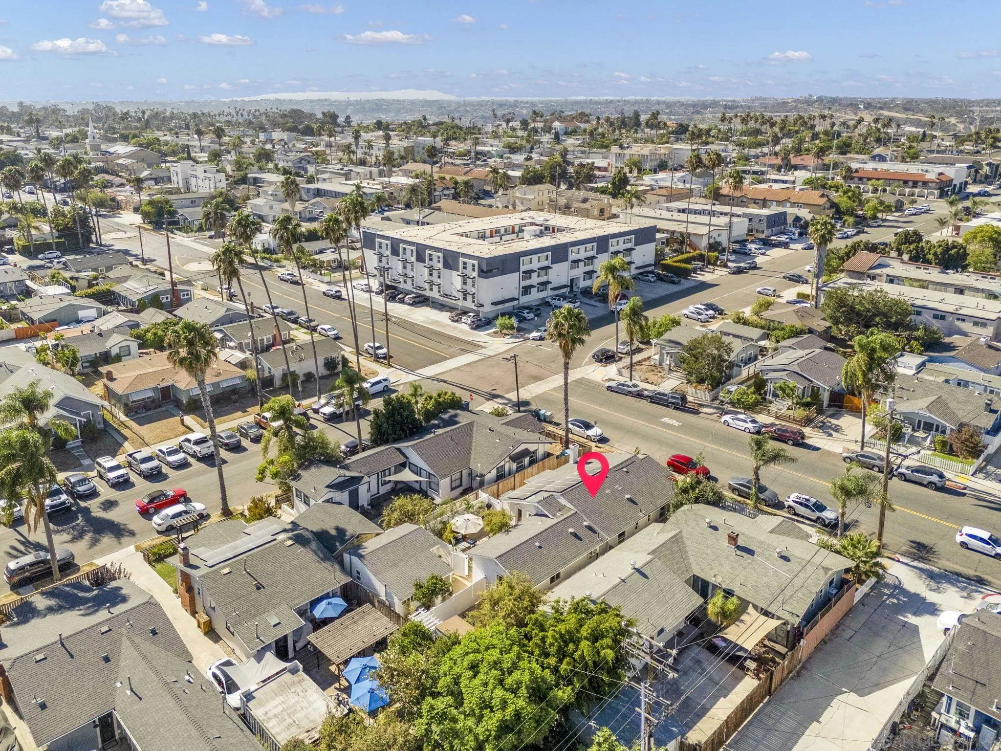 https://cdn.realtyfeed.com/cdn/127/260020234/196f992cfc3d69d768f80b98db7238bb.webp