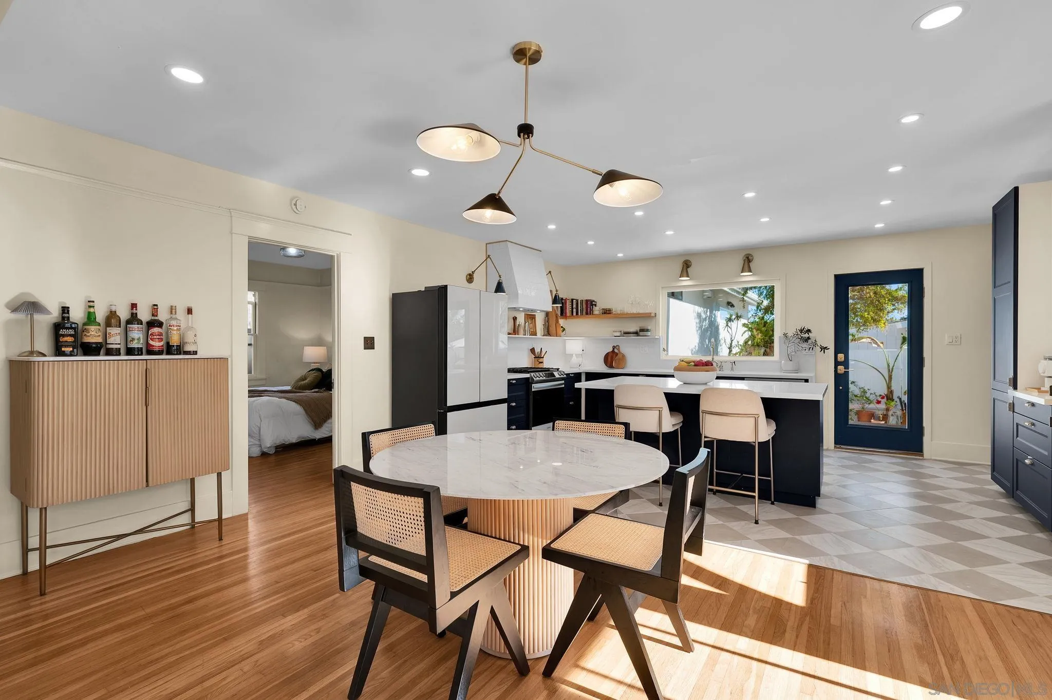 https://cdn.realtyfeed.com/cdn/127/260020234/81136a400786049bf2d00b156f267106.webp