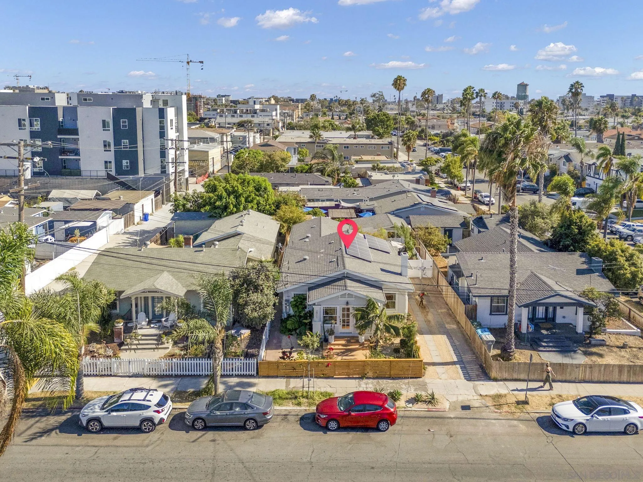 https://cdn.realtyfeed.com/cdn/127/260020234/9215bd86398641ec172b97d352ca5c38.webp