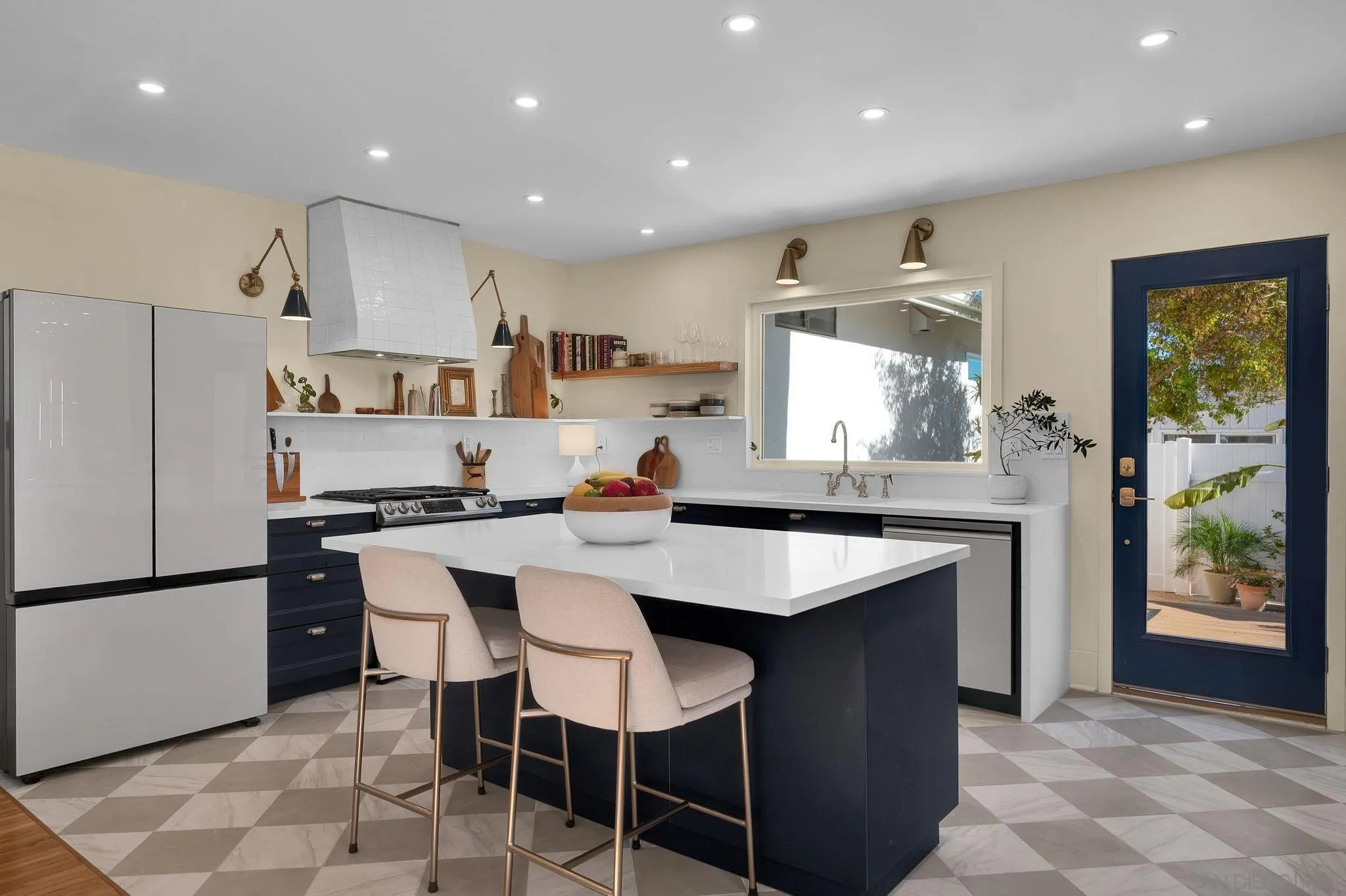 https://cdn.realtyfeed.com/cdn/127/260020234/b56bee2a3ee87a3b8c100706ef7497ec.webp