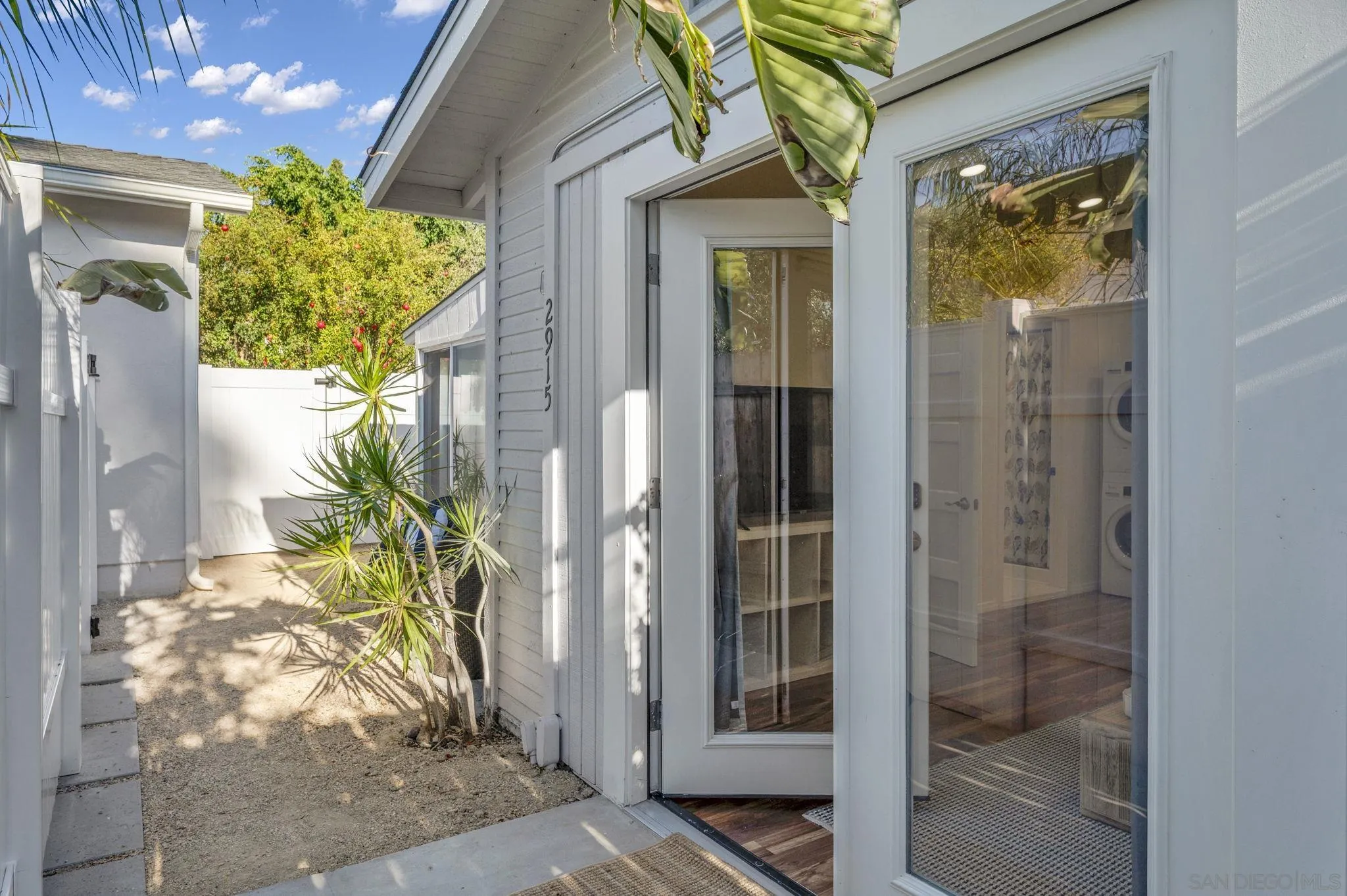 https://cdn.realtyfeed.com/cdn/127/260020234/cc808a1a1d13186eafabf715fbbb1de3.webp