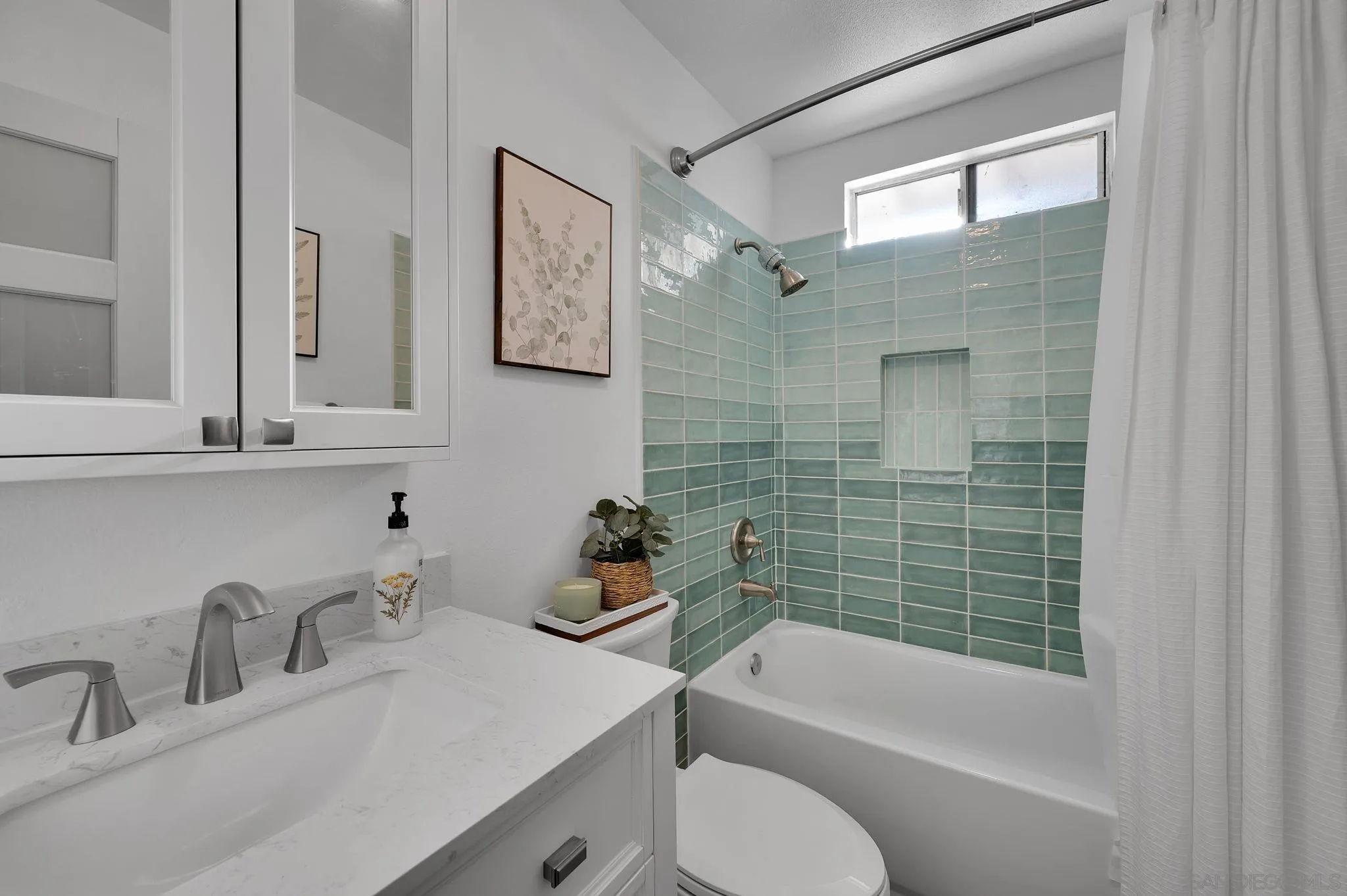 https://cdn.realtyfeed.com/cdn/127/260020234/d9b4116f86189ca80f26c4624b603cce.webp
