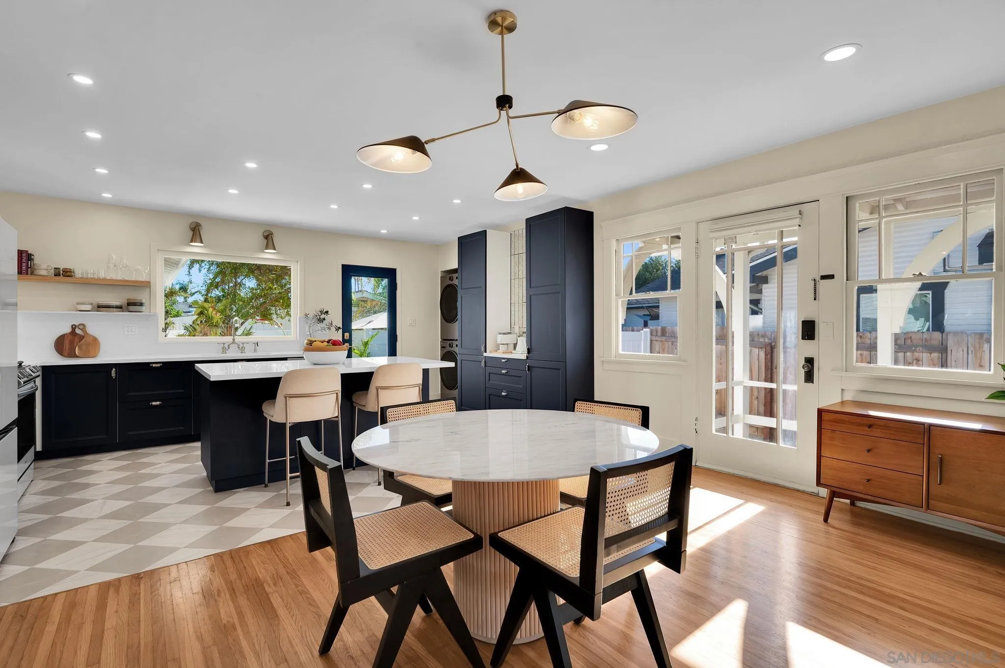 https://cdn.realtyfeed.com/cdn/127/260020234/f3236343ba1d3f54329fa05a382ecbbb.webp