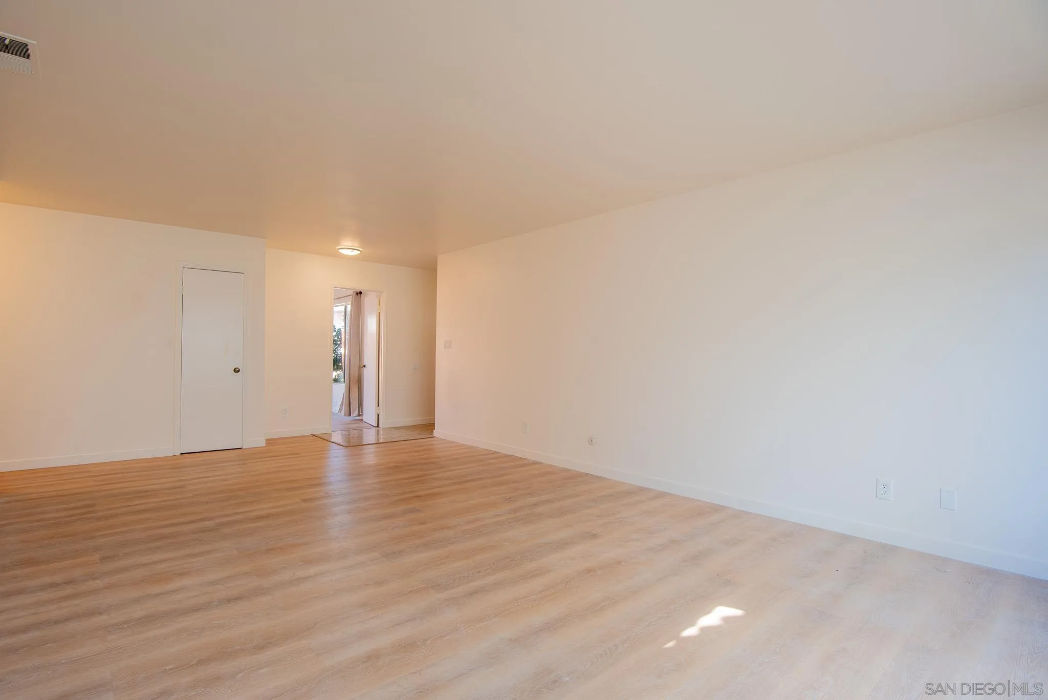 1823 Sparks Ct., San Diego, CA 92110 - Photo 4 of 21, San Diego, CA