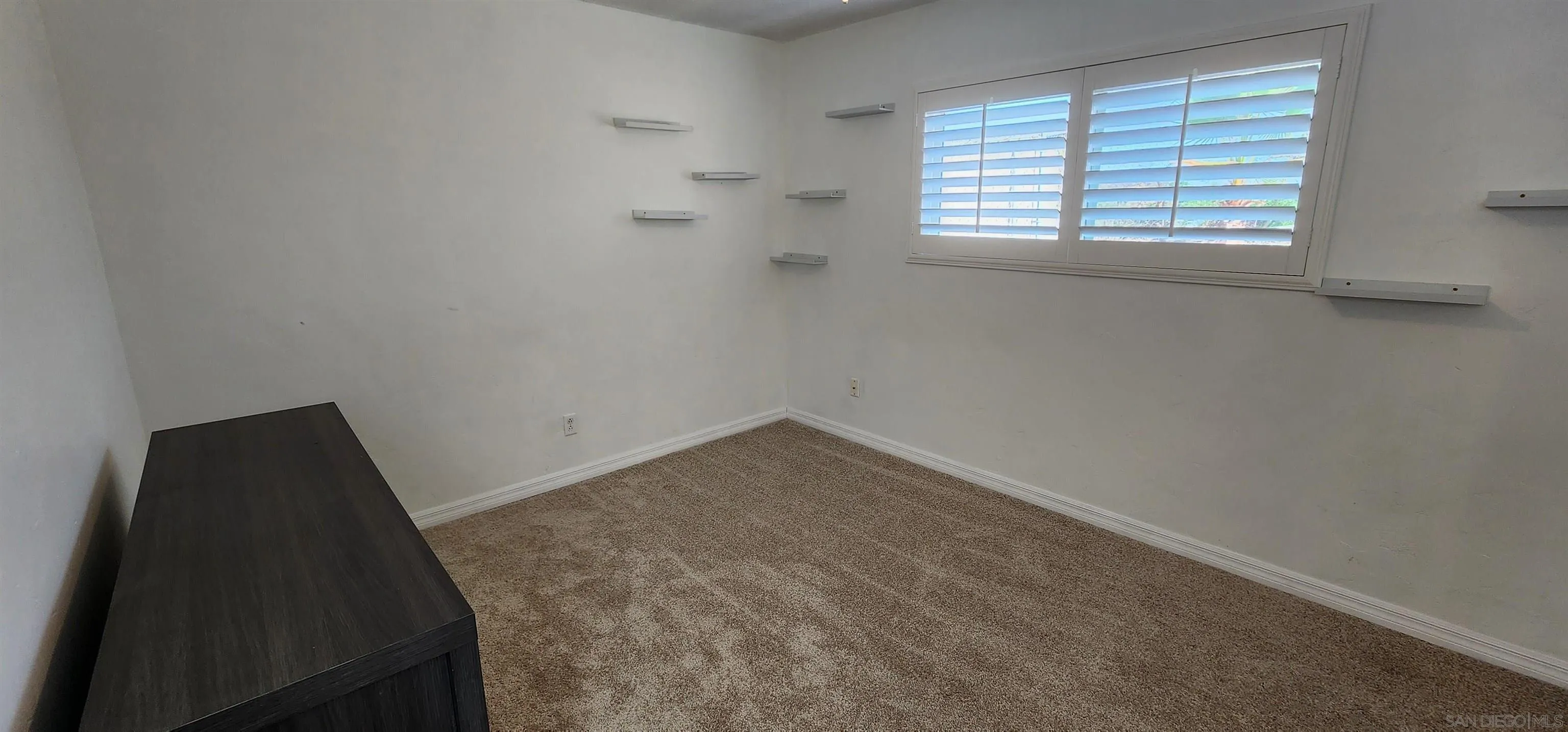 https://cdn.realtyfeed.com/cdn/127/260020239/30e6acb0ff8ec3ab6dfde45d5f9a0bab.webp