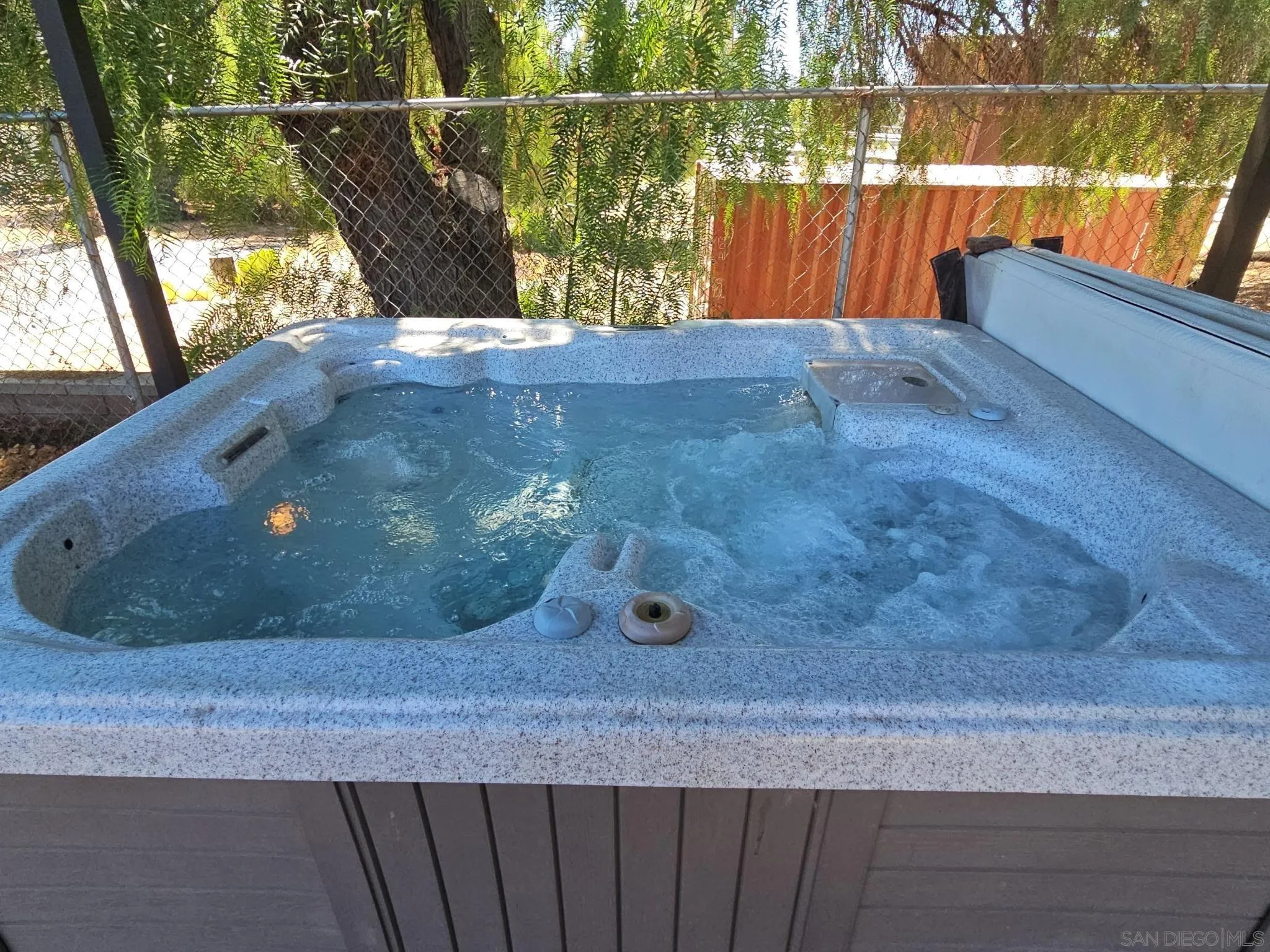 https://cdn.realtyfeed.com/cdn/127/260020239/4f78648cadb1ff3c214142f00534593e.webp