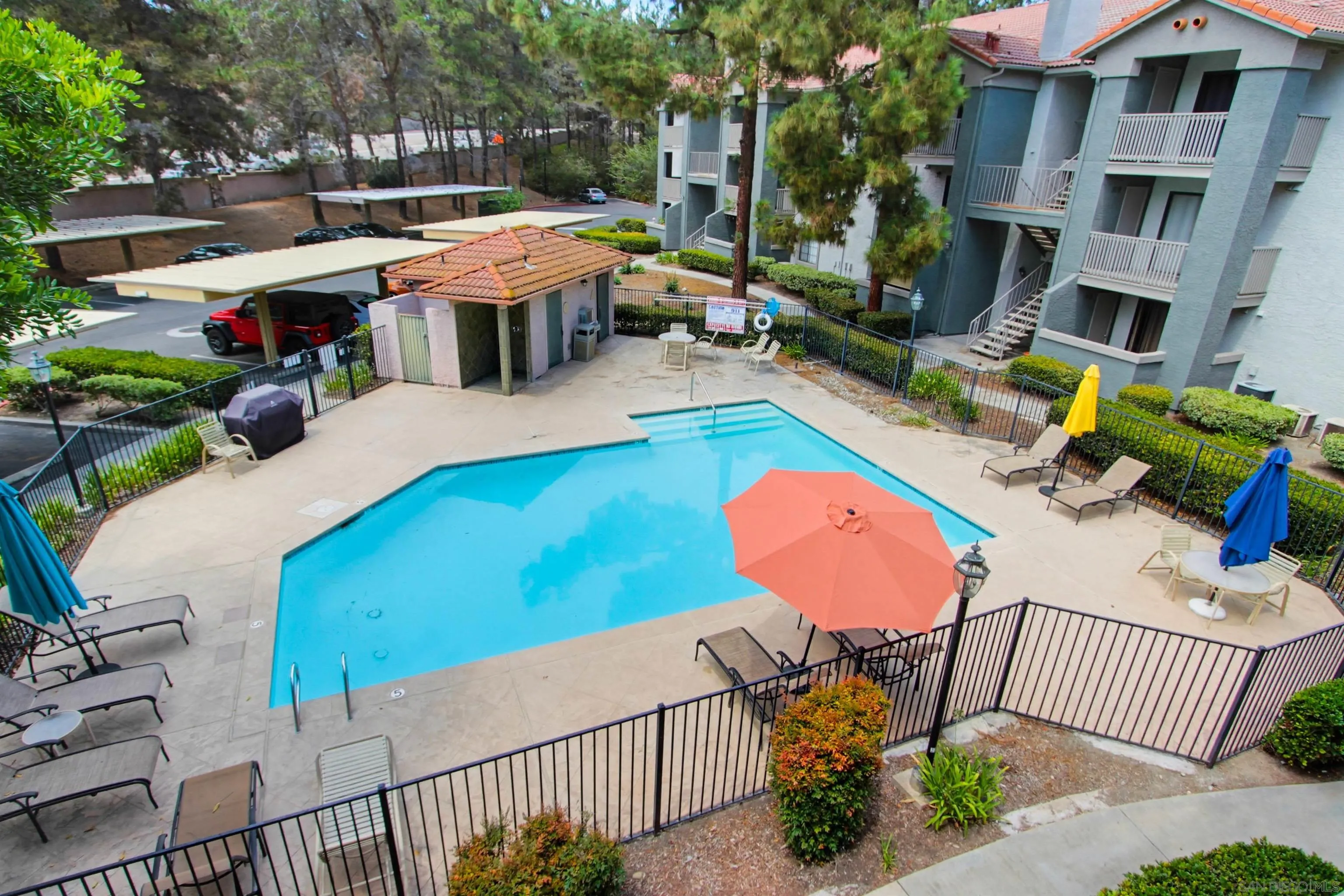 Photo #8: 260020243 Listing: Photo #8