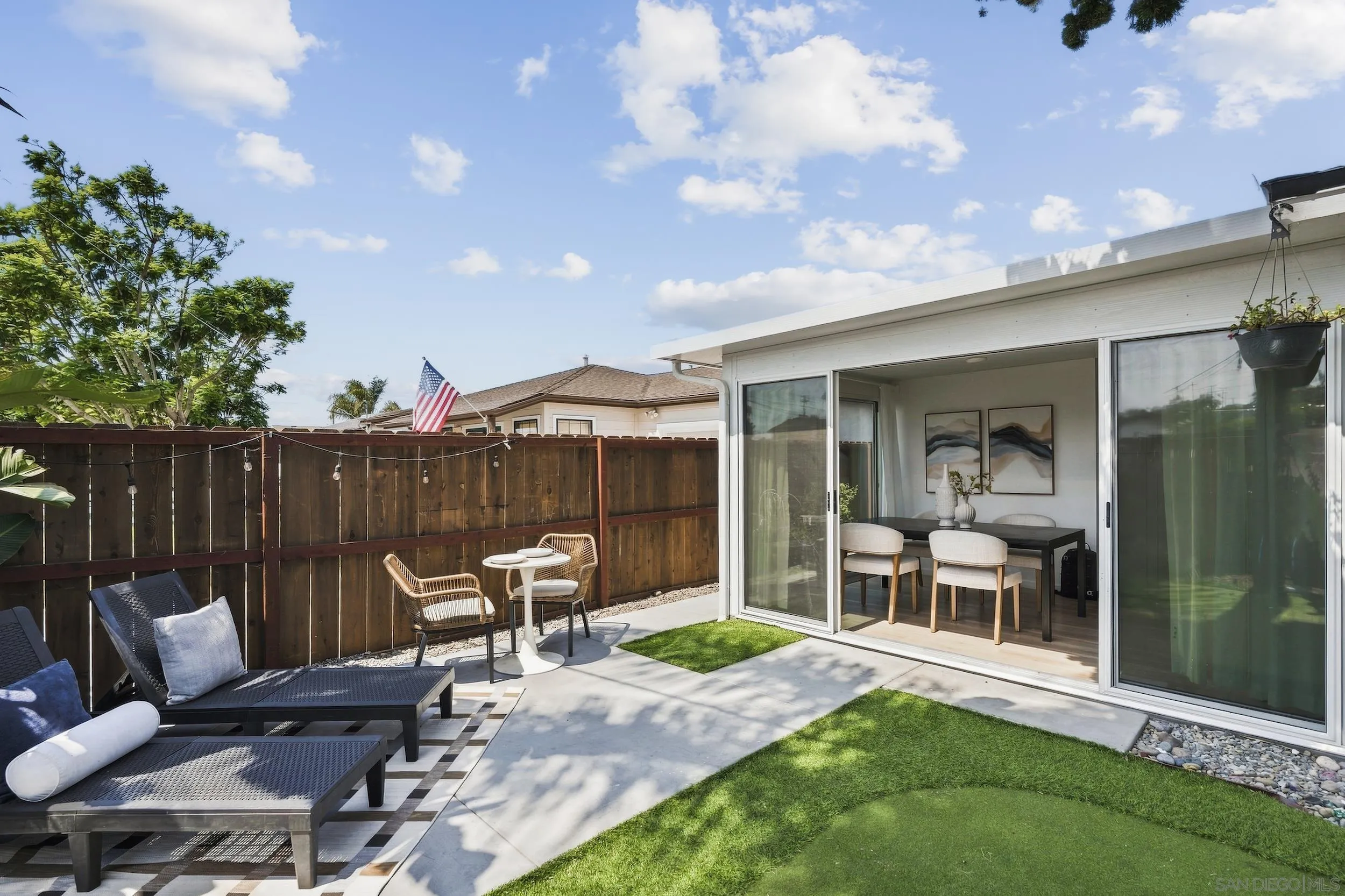 https://cdn.realtyfeed.com/cdn/127/260020244/9fe235fe8eaddf899dc5ef83dcd7539d.webp