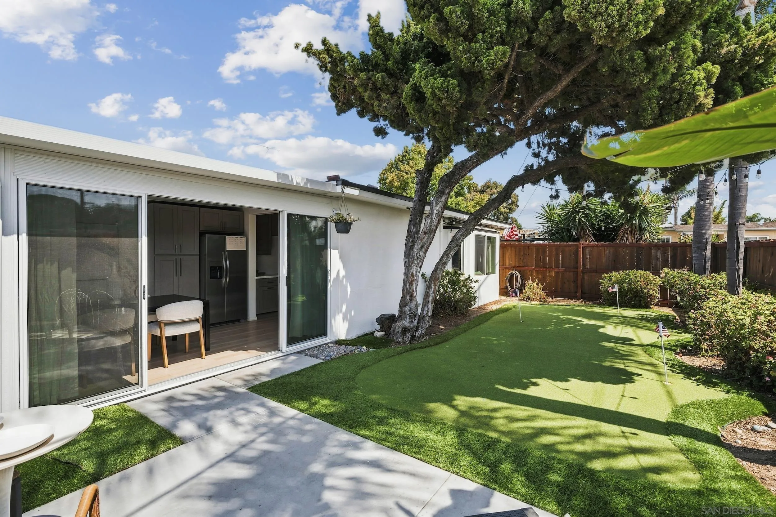 https://cdn.realtyfeed.com/cdn/127/260020244/cde8c577f3dc2a9ee3667745acac1915.webp