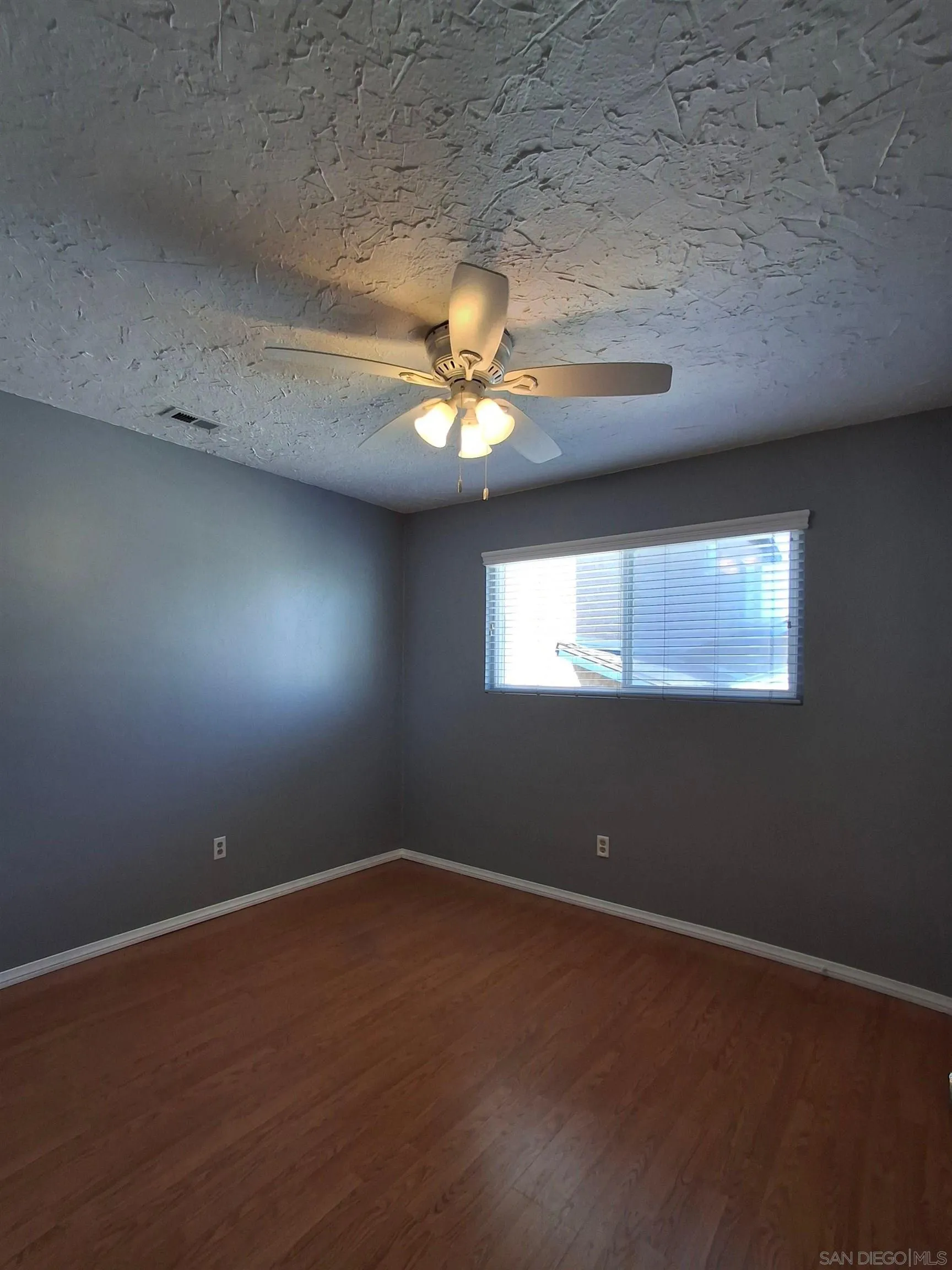 https://cdn.realtyfeed.com/cdn/127/260020245/4b14acd5d6152a72dd8588c34d6784a8.webp