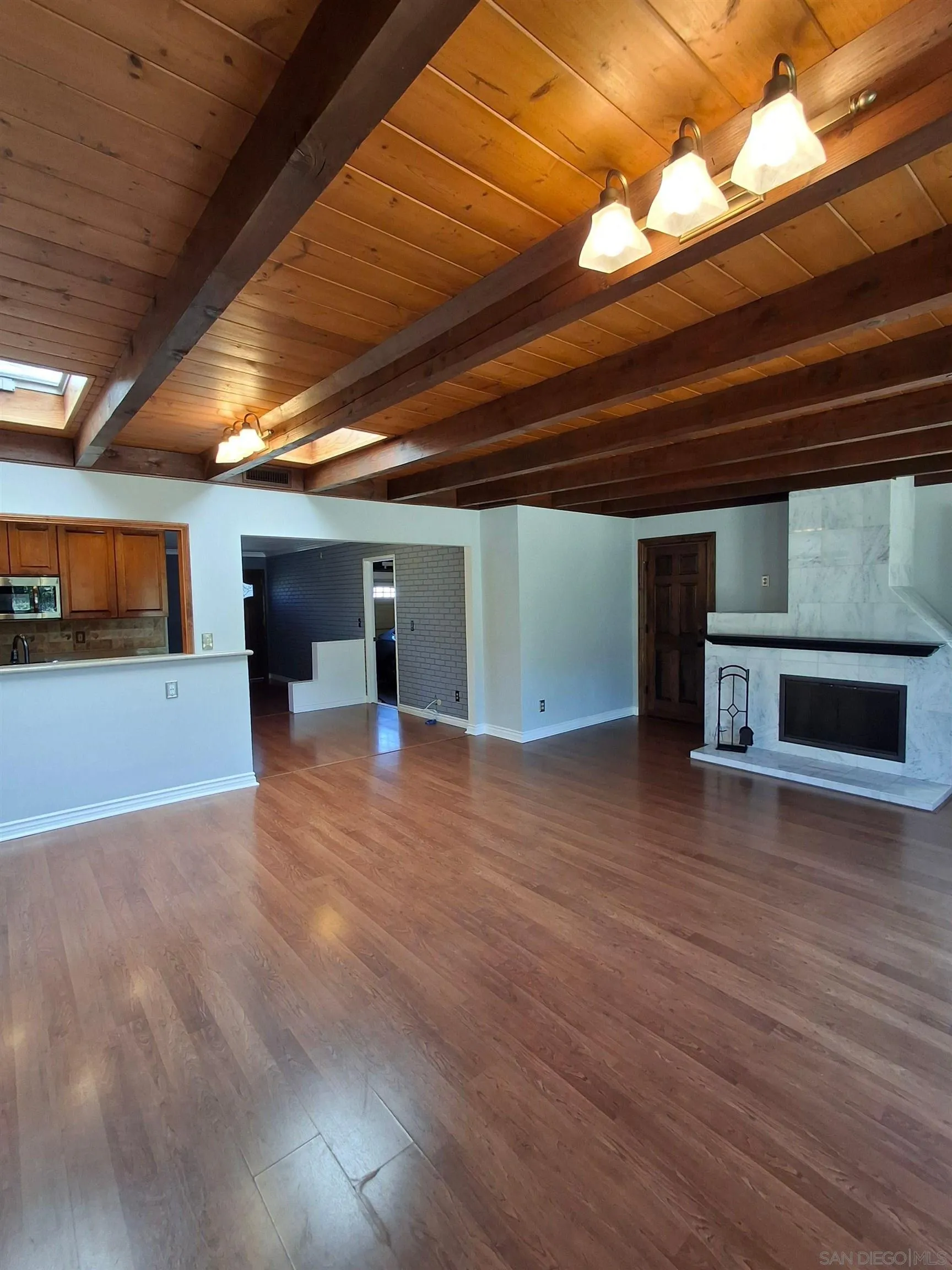 https://cdn.realtyfeed.com/cdn/127/260020245/6a02a90ecf8e925e4321121d28940960.webp