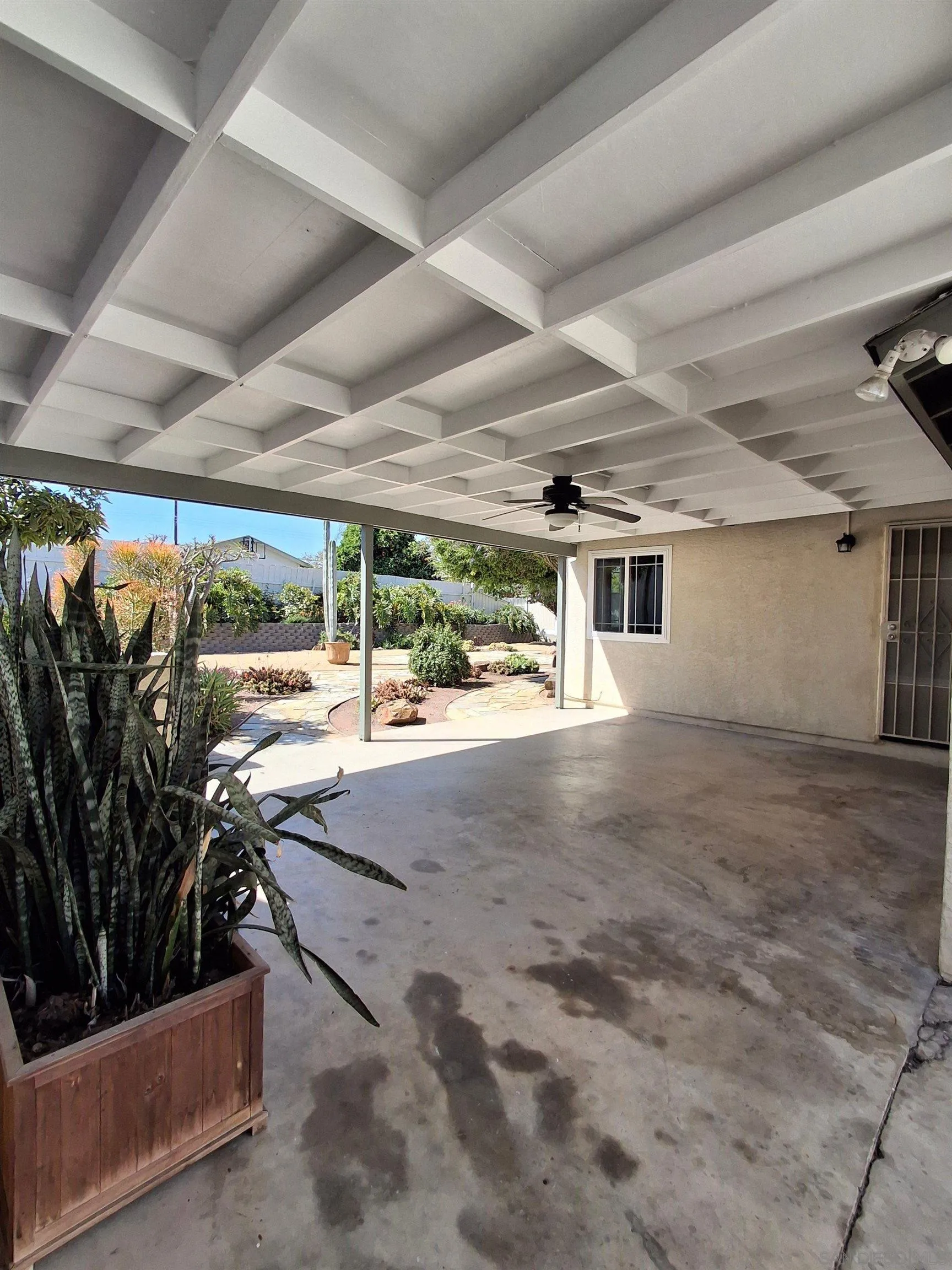 https://cdn.realtyfeed.com/cdn/127/260020245/8e0c8aebcf9300aa47394f3f9dd1b929.webp