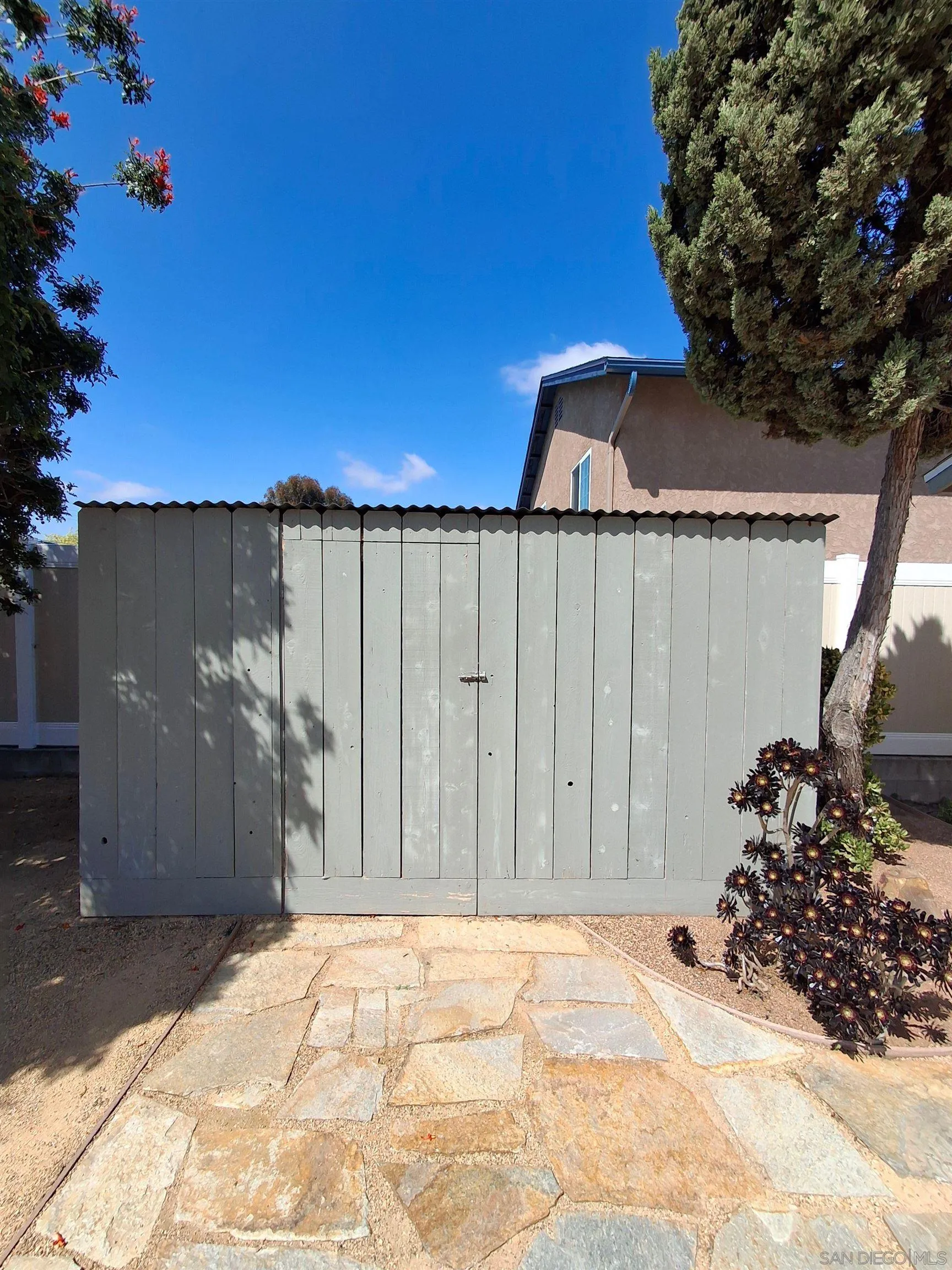 https://cdn.realtyfeed.com/cdn/127/260020245/d0681b0c341ff640568c8210c7ddcb50.webp
