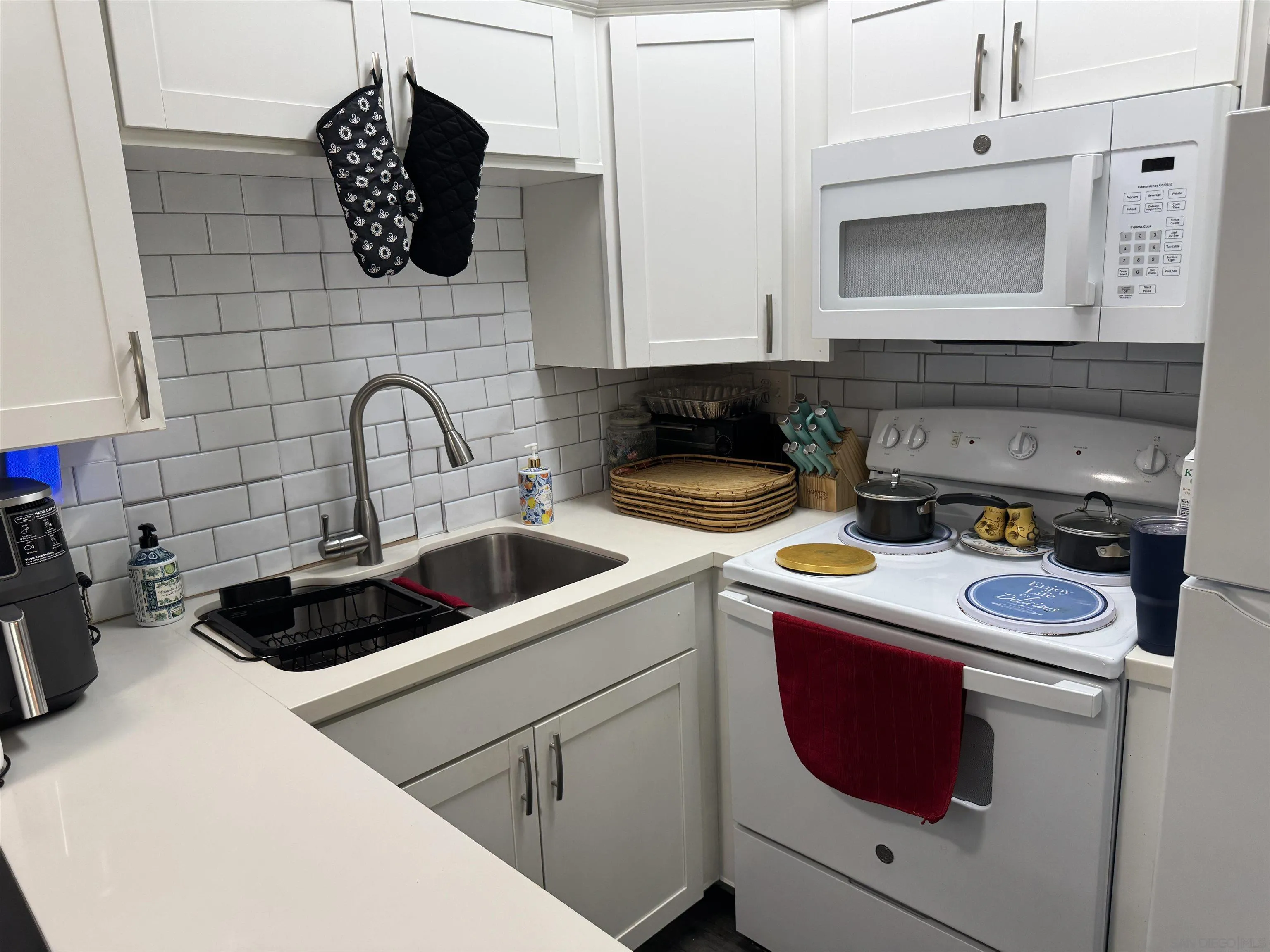 Photo #10: 260020250 Listing: Photo #10