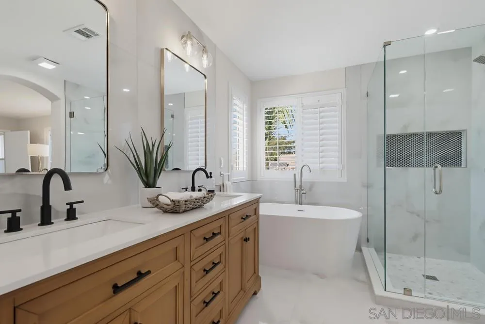 https://cdn.realtyfeed.com/cdn/127/260020253/3d76645717668ee51ca24cba186c416e.webp