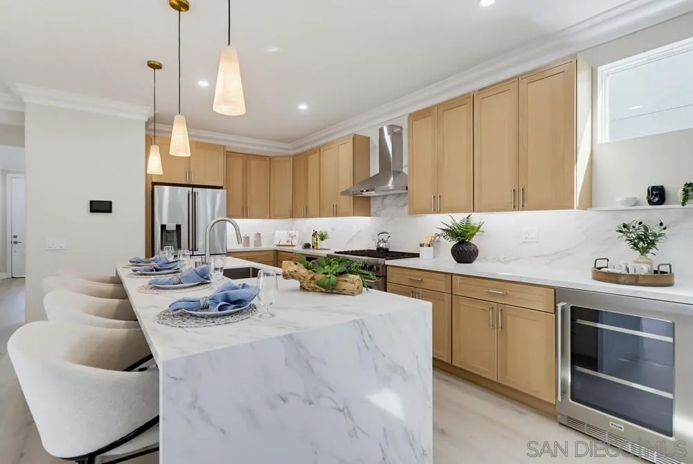 https://cdn.realtyfeed.com/cdn/127/260020253/66fba53b15ffb76d54736ce7f2627dd6.webp