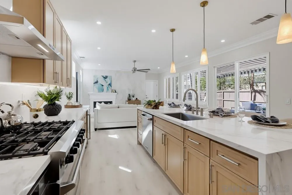 https://cdn.realtyfeed.com/cdn/127/260020253/74b6a072bcaf2d12f2bba34d070aefaa.webp