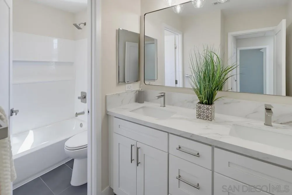 https://cdn.realtyfeed.com/cdn/127/260020253/896e8127ed0b273ea9e3ed45b5ebb6d6.webp
