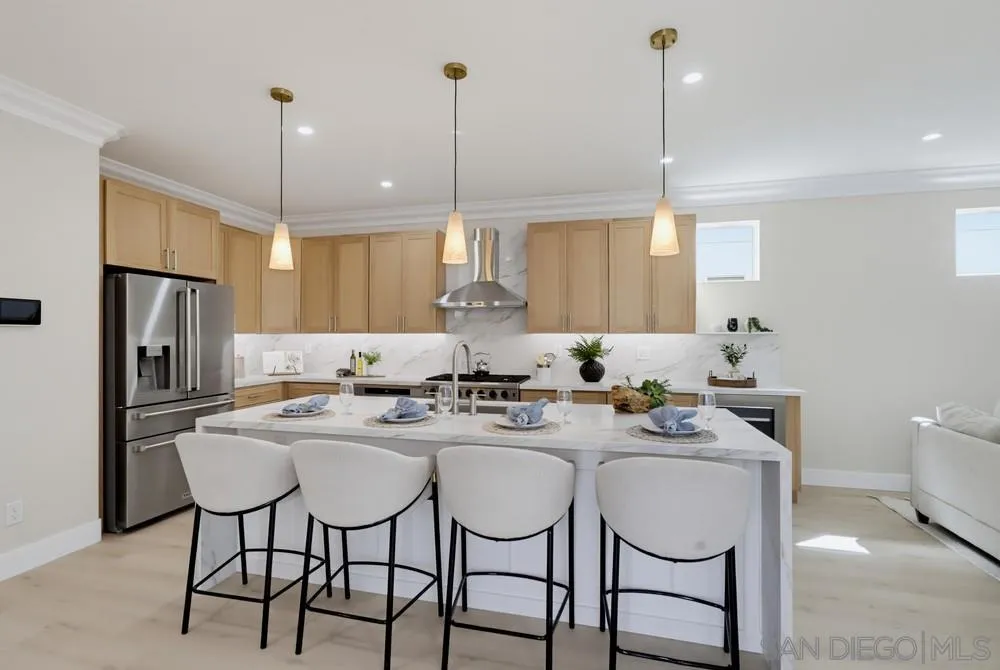 https://cdn.realtyfeed.com/cdn/127/260020253/982a77facda23eac19d6b257f29434f0.webp