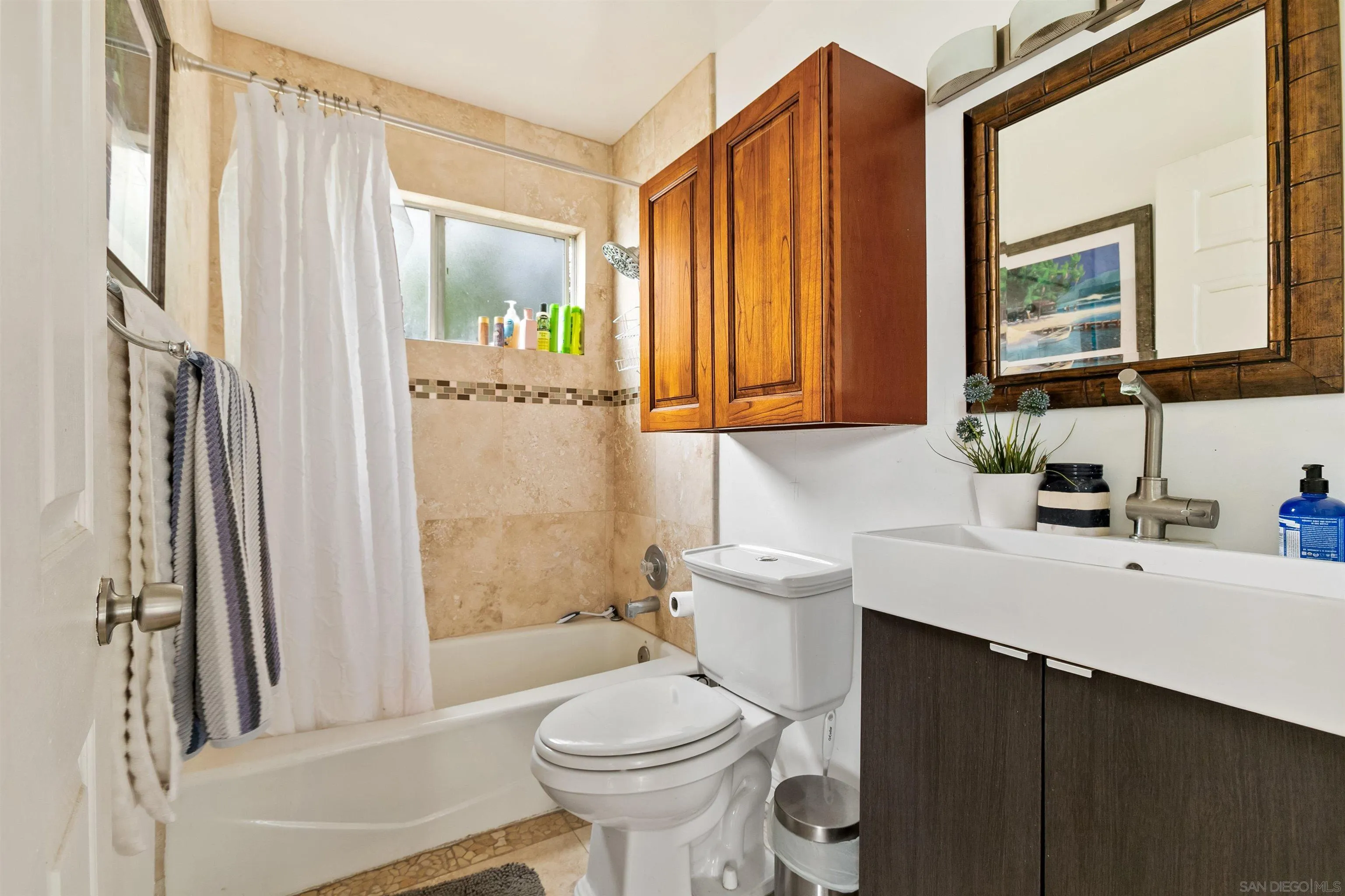 https://cdn.realtyfeed.com/cdn/127/260020254/bb1ccd3ac03f54a0152ba77f49f9dfd4.webp