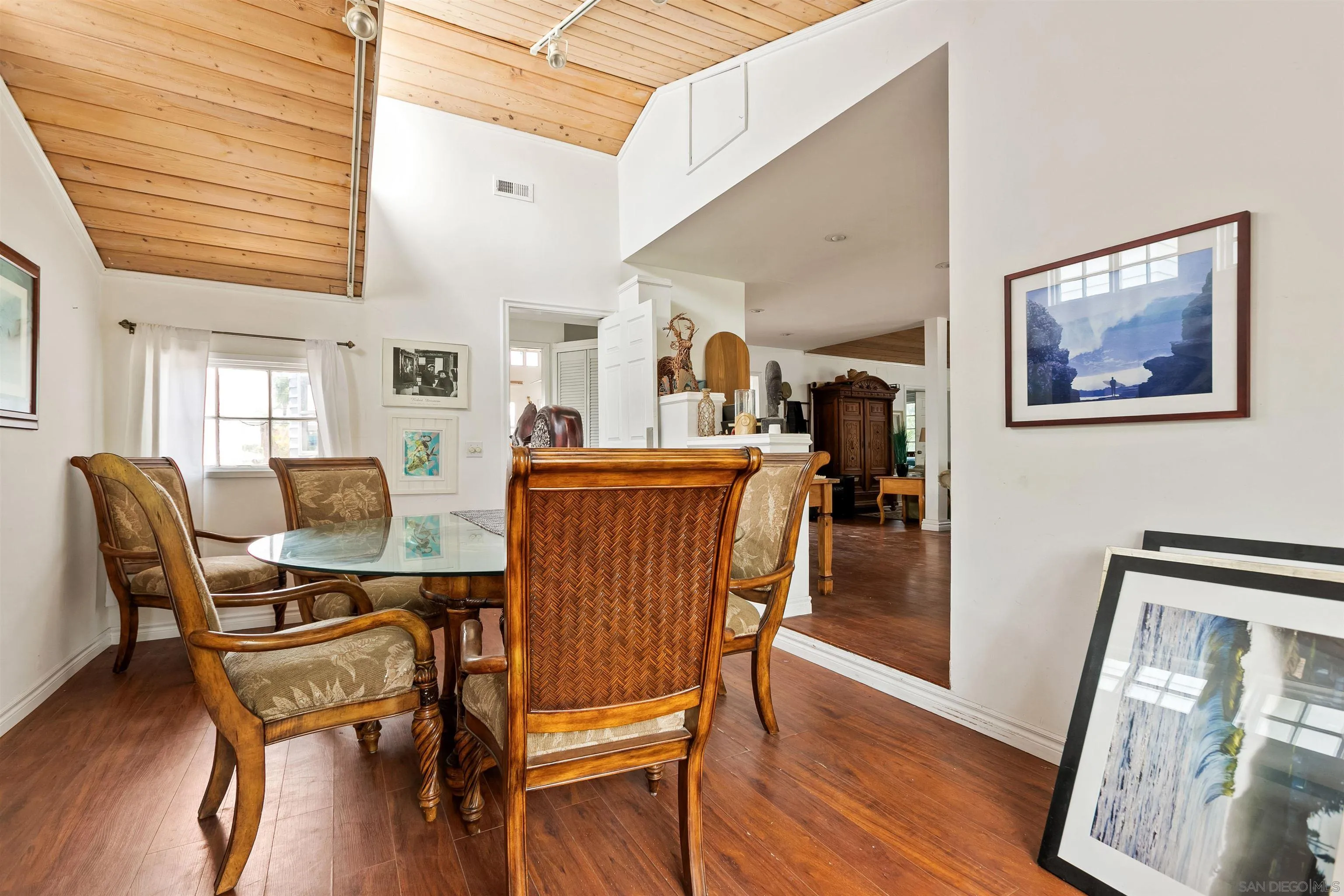 https://cdn.realtyfeed.com/cdn/127/260020254/c3e83aca7a5eb10dfe580b563b1589d5.webp