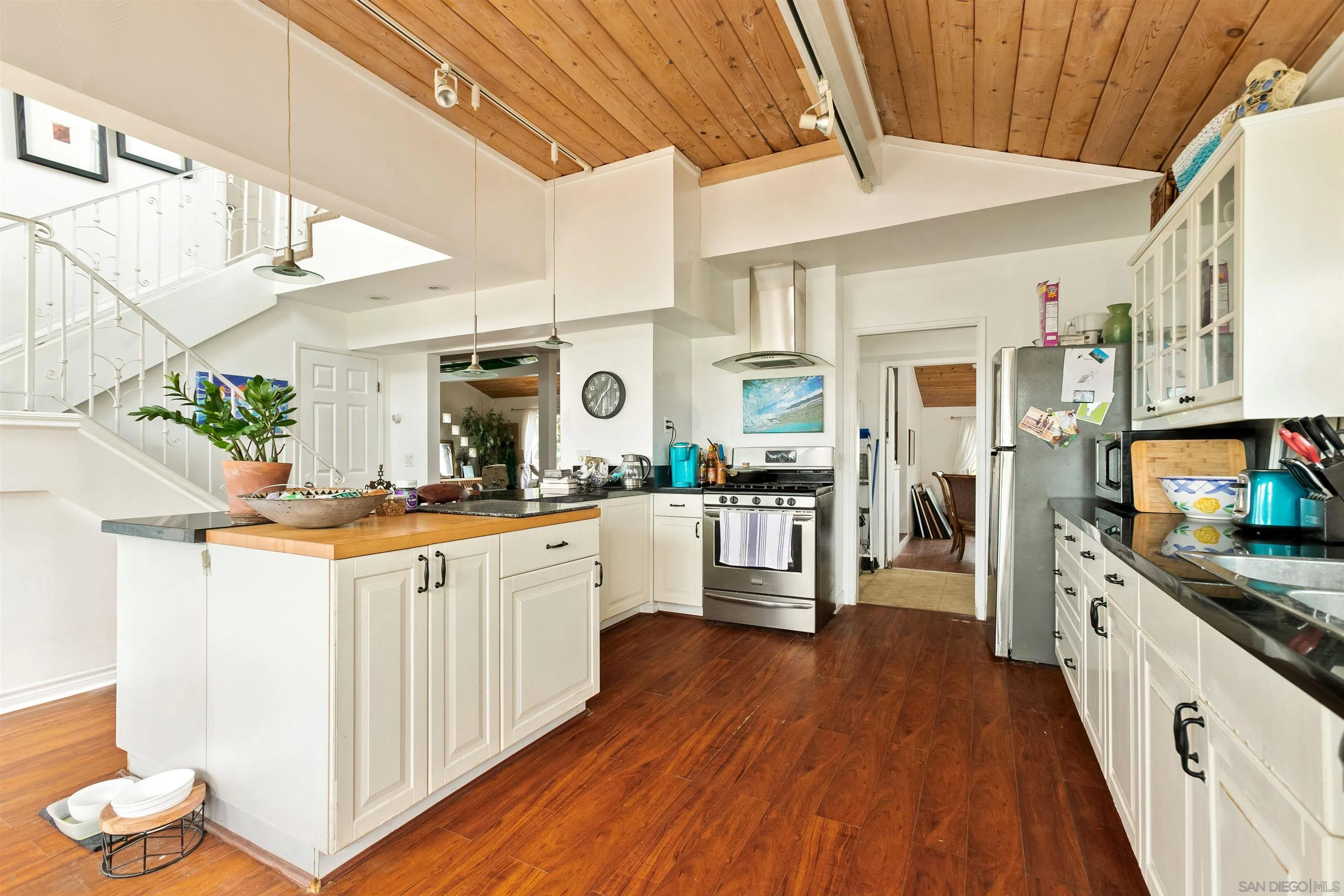 https://cdn.realtyfeed.com/cdn/127/260020254/ce10720cc238050734a54f50ba37a09a.webp