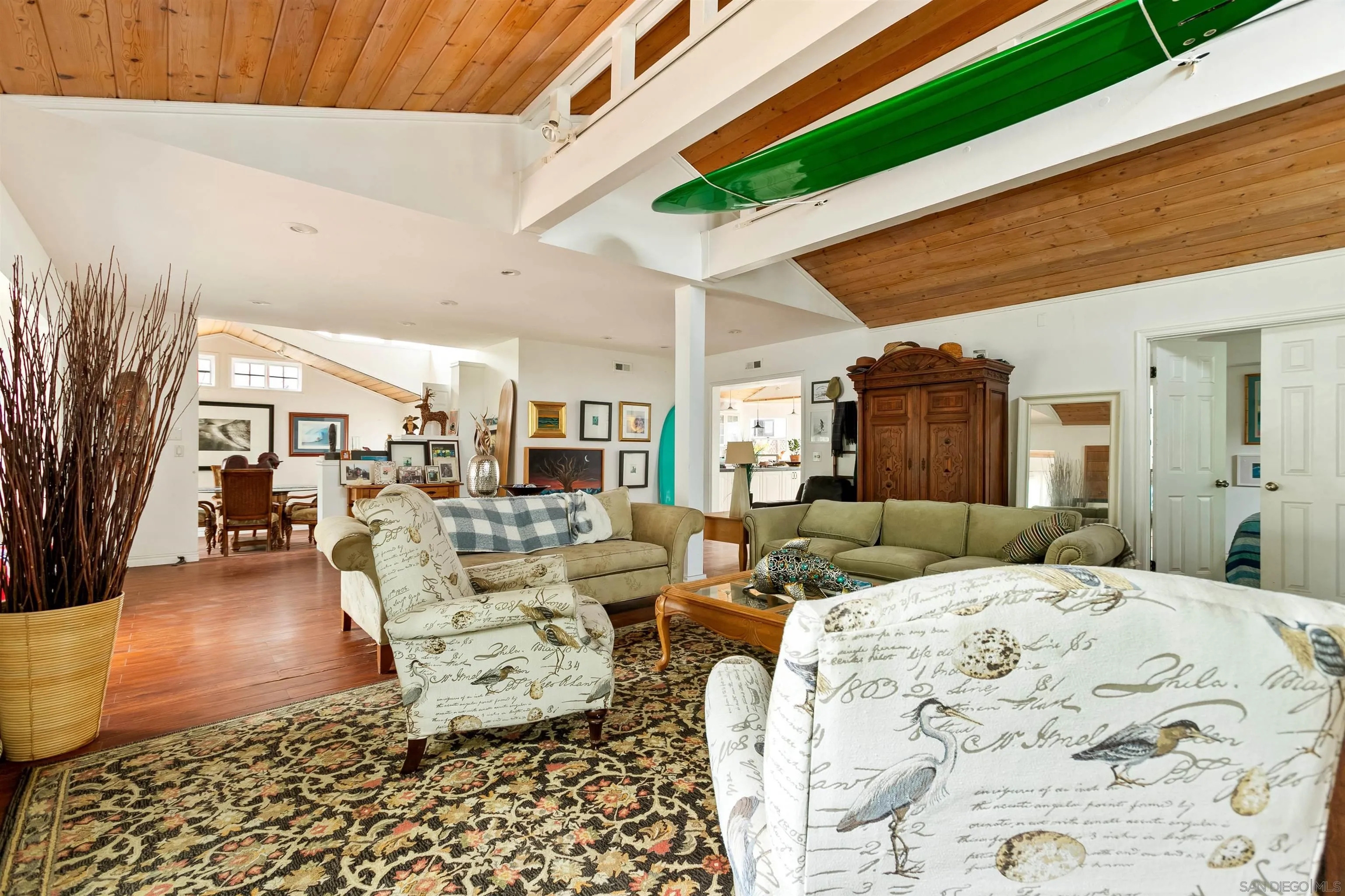 https://cdn.realtyfeed.com/cdn/127/260020254/d60698dc4bc29d9b22ee6746e058e52c.webp