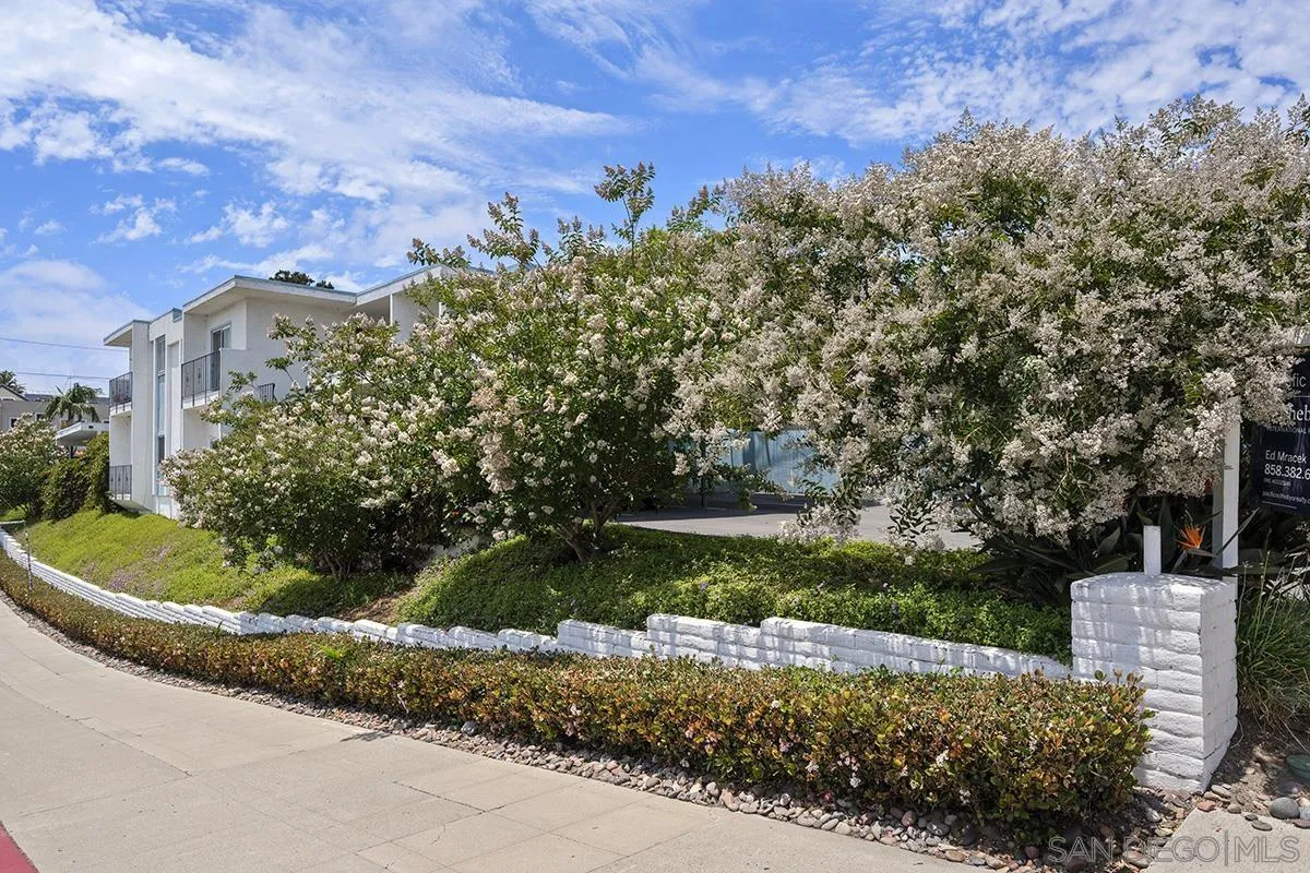 2108 3rd Ave Unit 2, San Diego, CA 92101 - Photo 2 of 29, San Diego, CA