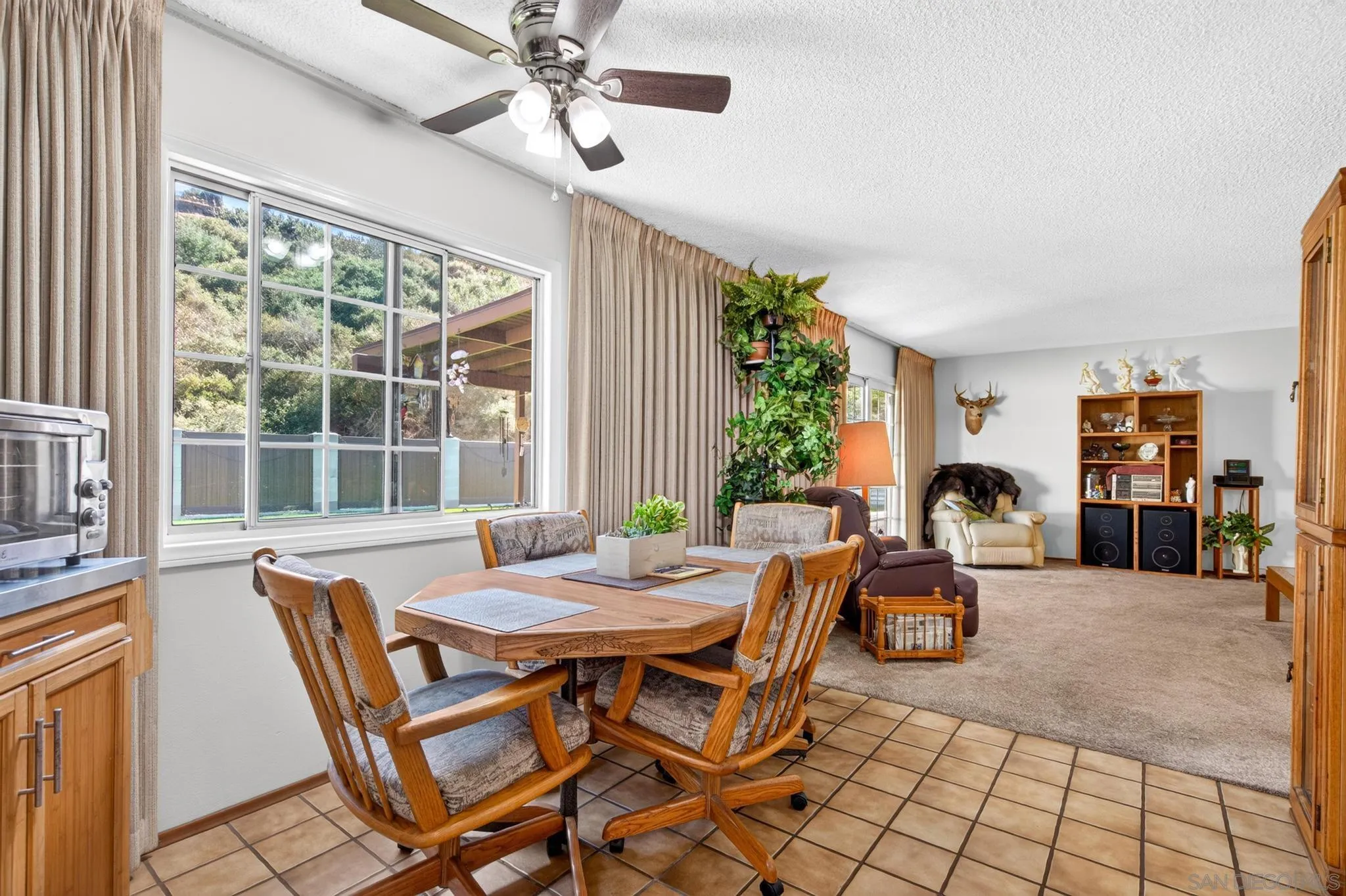 https://cdn.realtyfeed.com/cdn/127/260020259/318c7400c47da474f7b5da39cca72765.webp