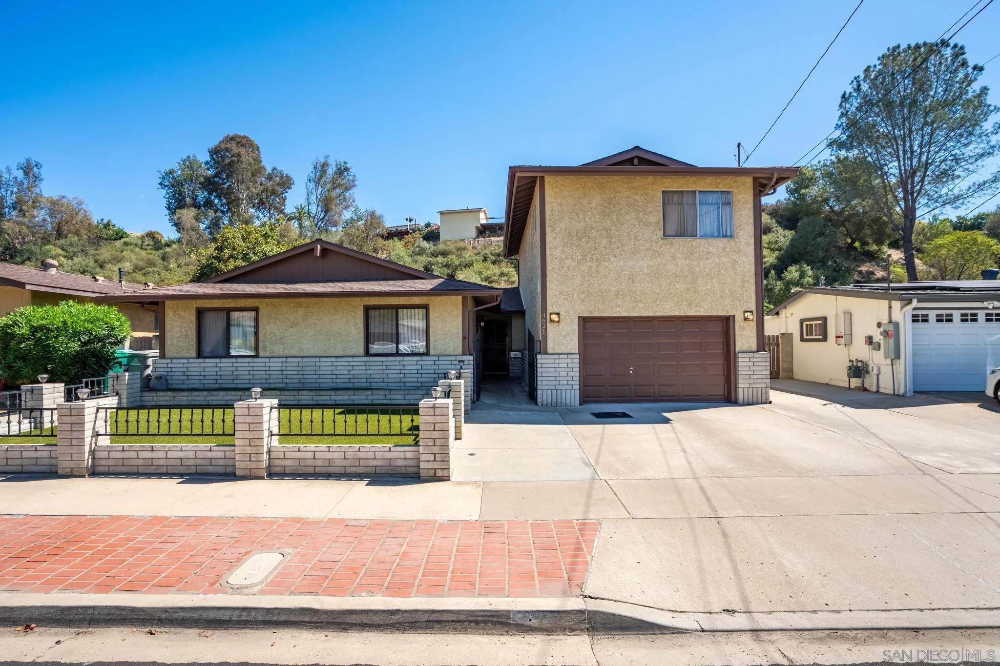 https://cdn.realtyfeed.com/cdn/127/260020259/95c10c7e23da97fecebcb3f7325b642e.webp