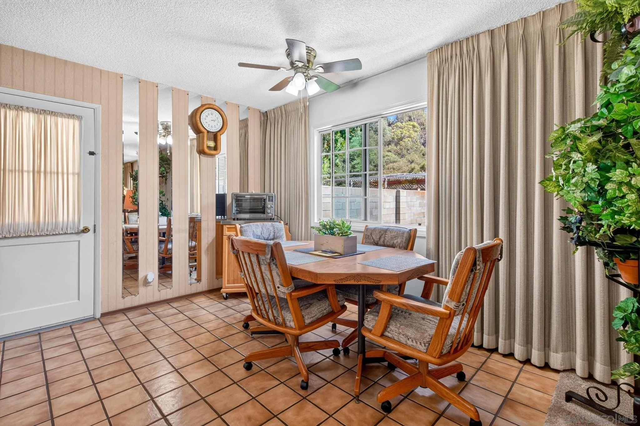 https://cdn.realtyfeed.com/cdn/127/260020259/e3a950caa386eef0c1ec8002dc214220.webp