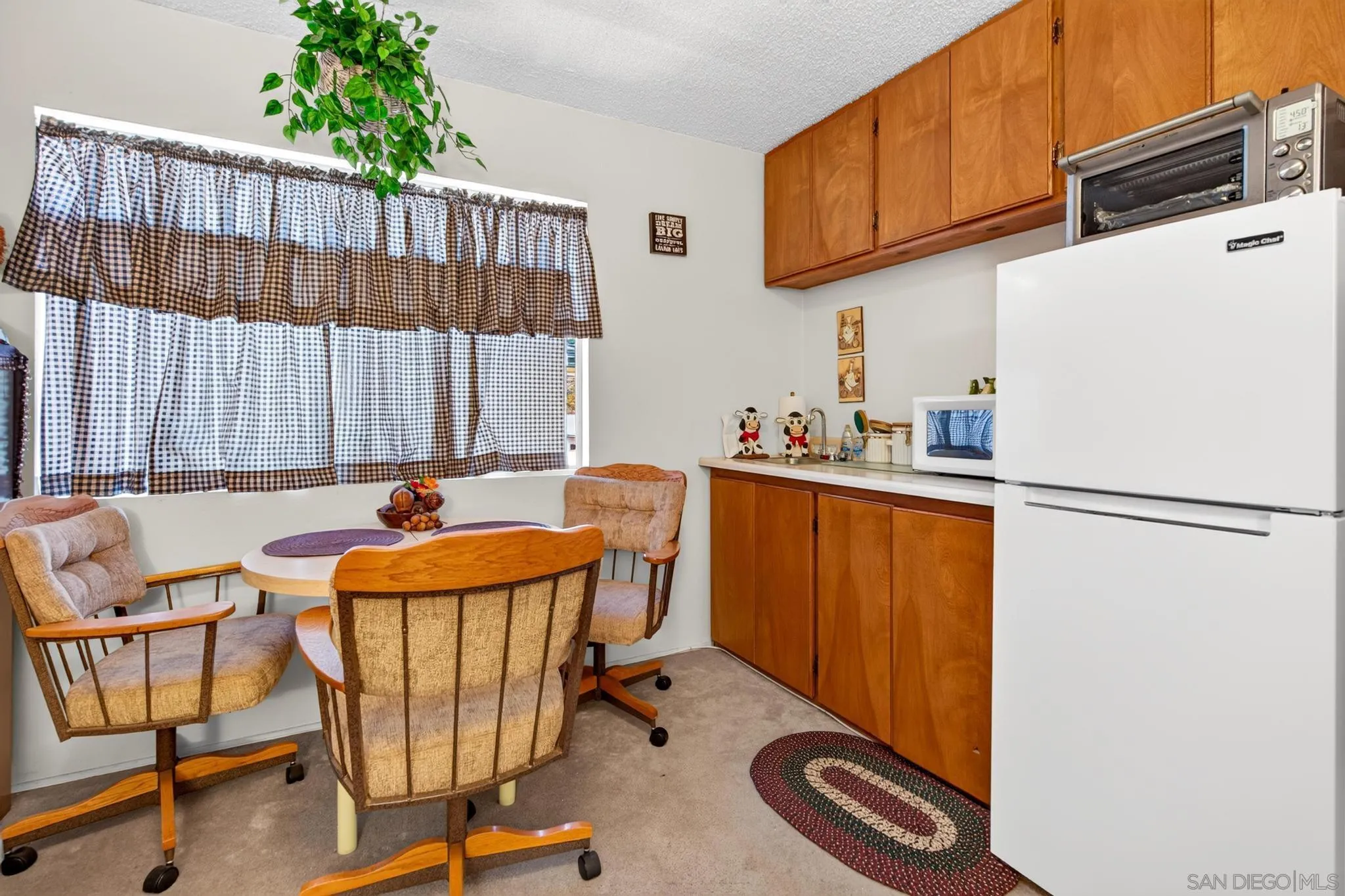 https://cdn.realtyfeed.com/cdn/127/260020259/ec224fc6924aa70c8774bb1389e39f5f.webp