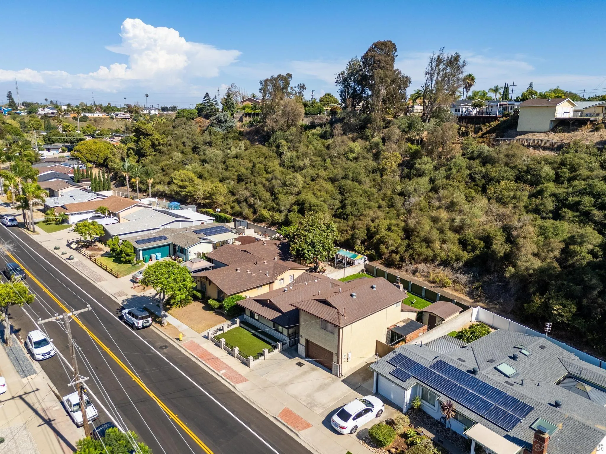 https://cdn.realtyfeed.com/cdn/127/260020259/fde16d1757ecdae8a07e8f78f936e310.webp