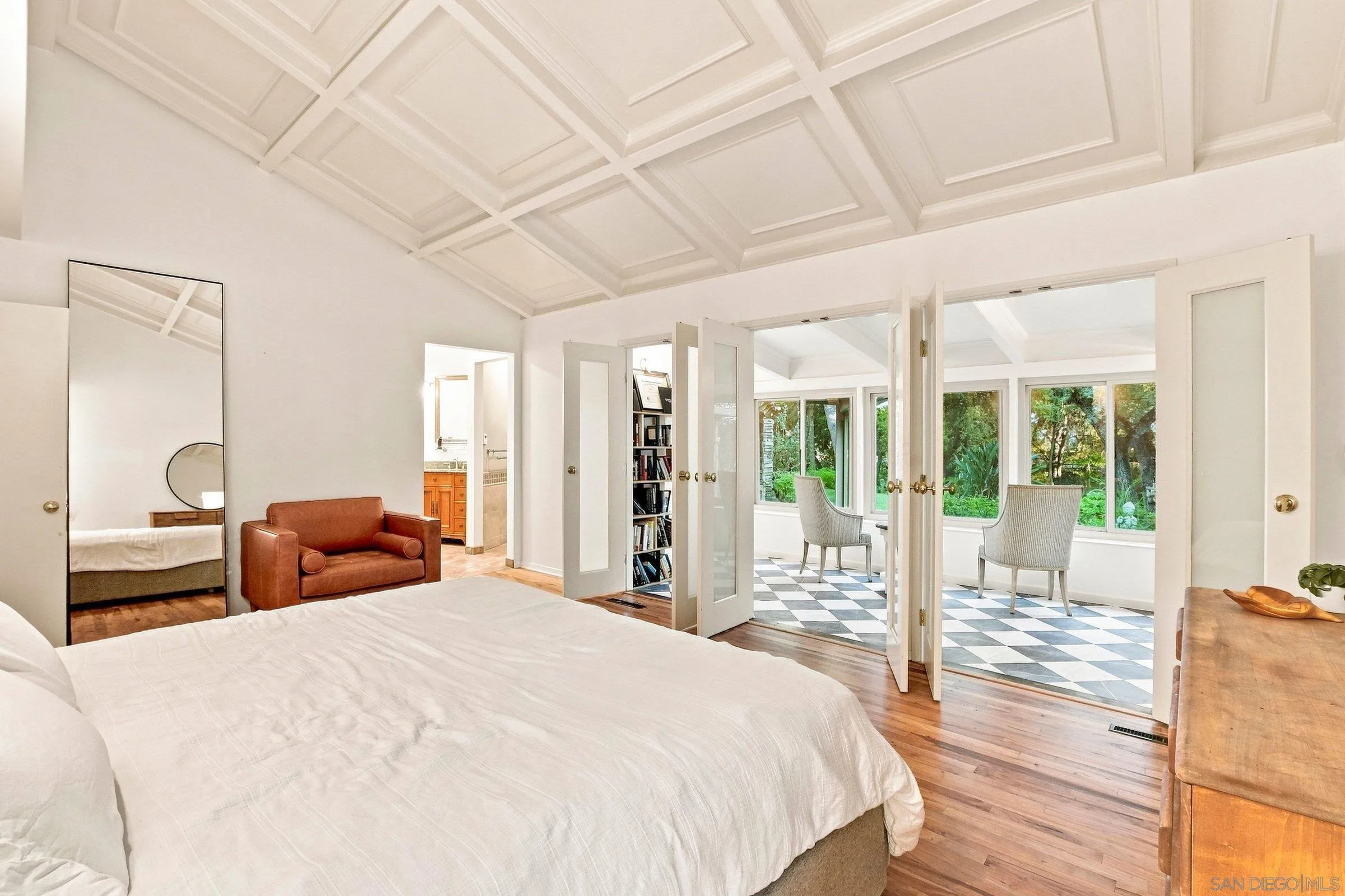 https://cdn.realtyfeed.com/cdn/127/260020262/2f068fb401d9c8a05589d07c183f484f.webp