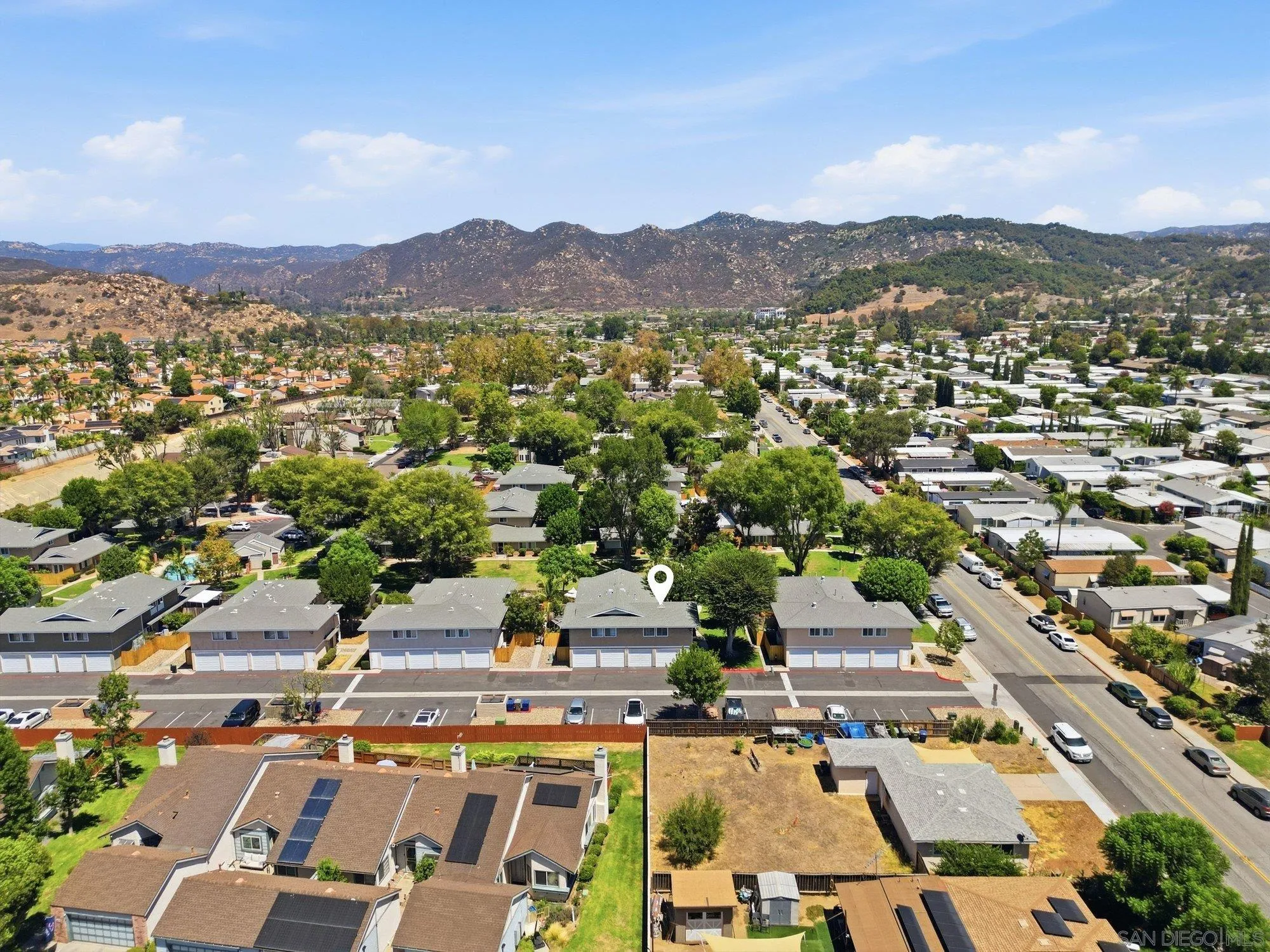https://cdn.realtyfeed.com/cdn/127/260020265/23c1595f3ed583ff00c6747e052351cb.webp
