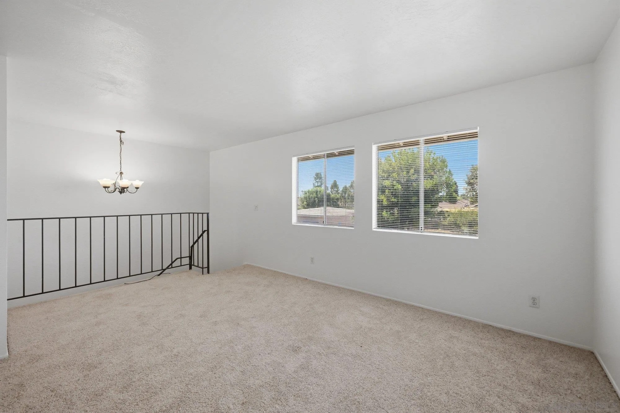 https://cdn.realtyfeed.com/cdn/127/260020265/c87dde366145ad2650504f2bae088f7b.webp