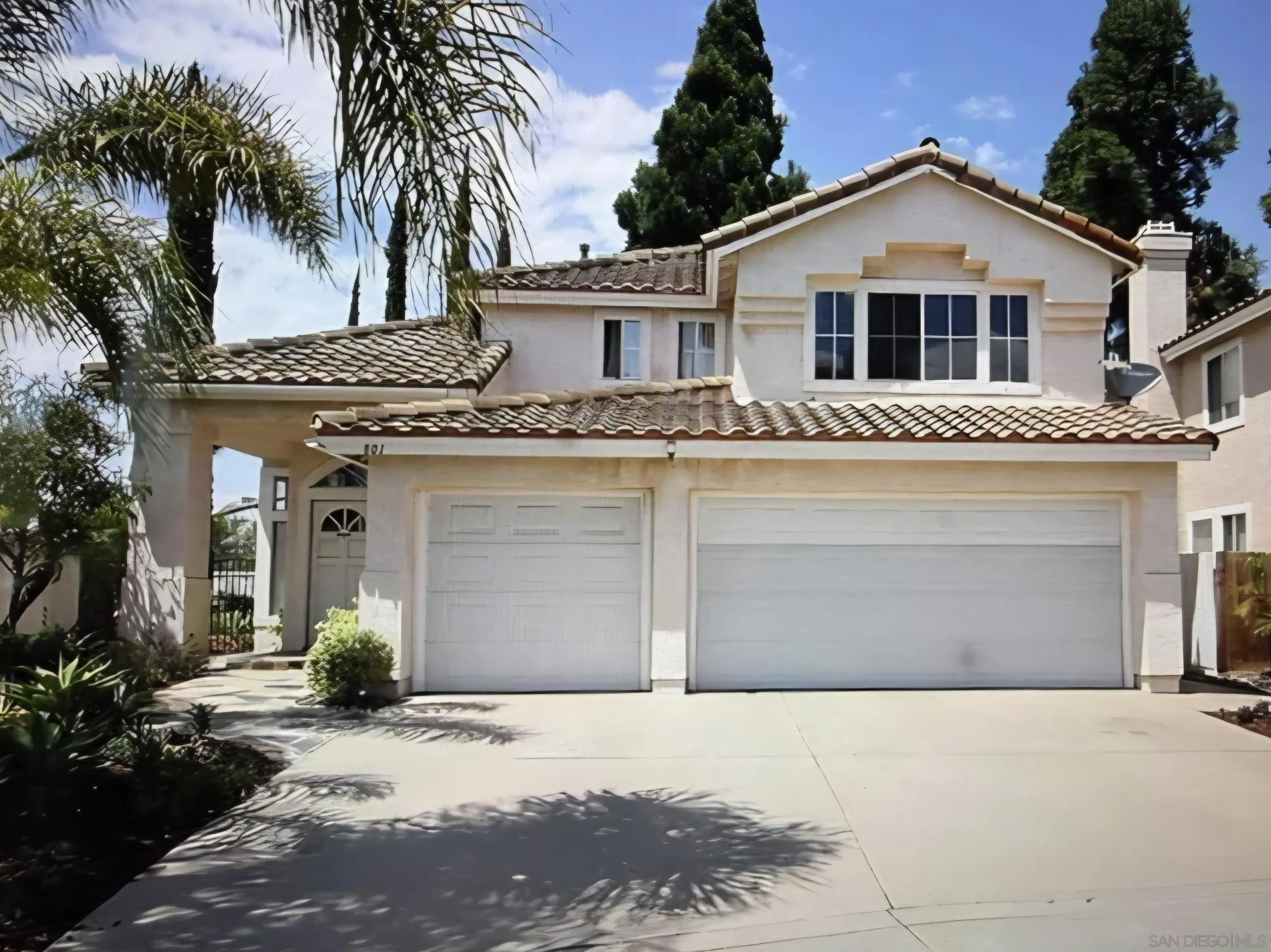 801 Mosaic Cir, Oceanside, CA 92057 - Main photo, Oceanside, CA