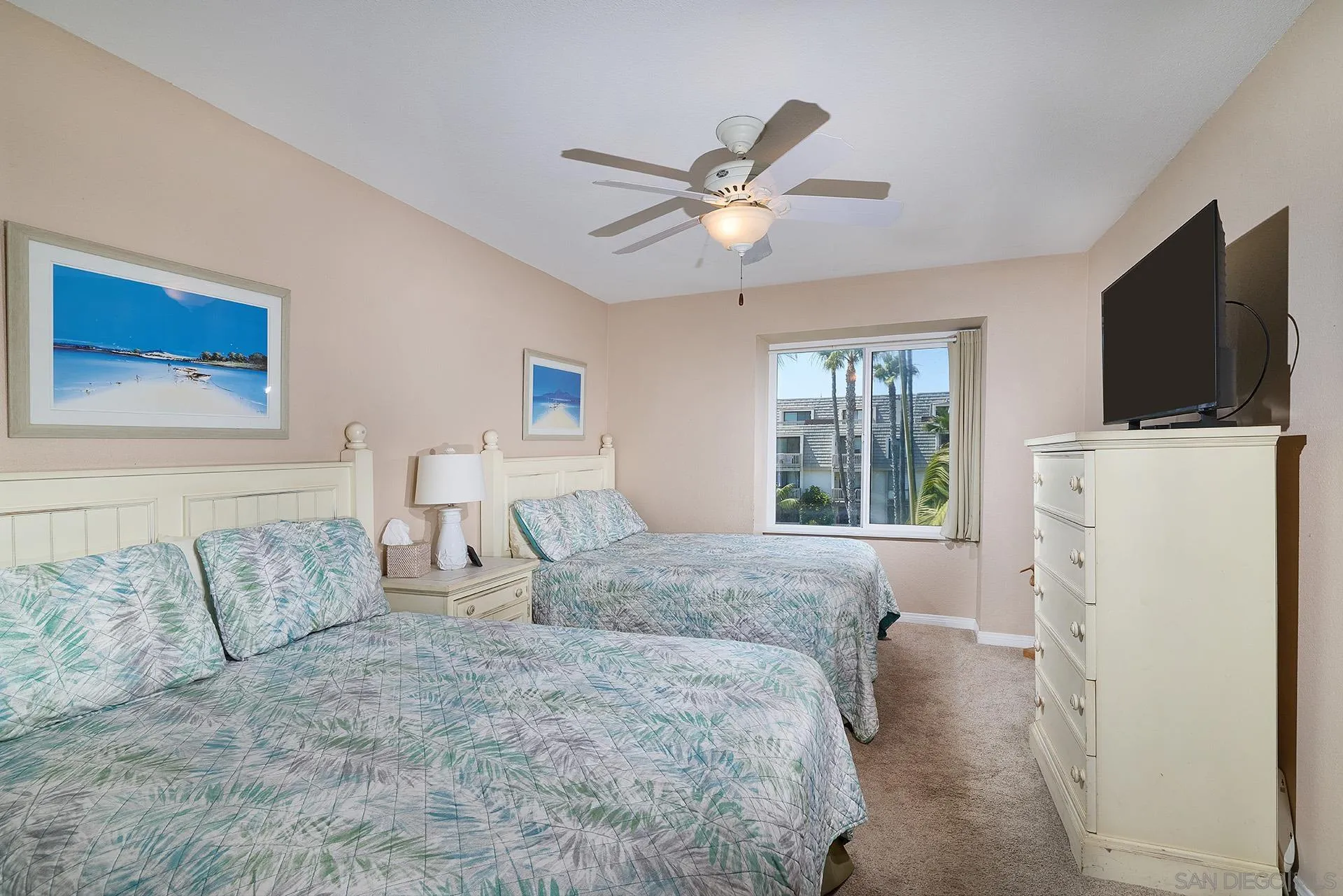 https://cdn.realtyfeed.com/cdn/127/260020271/682130fe794f4eb7291f3d7372f83dc7.webp