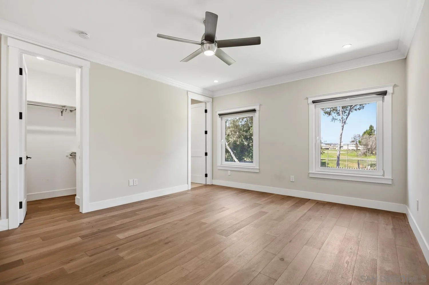 https://cdn.realtyfeed.com/cdn/127/260020272/237d0e63199330faa88503b8c37b4181.webp