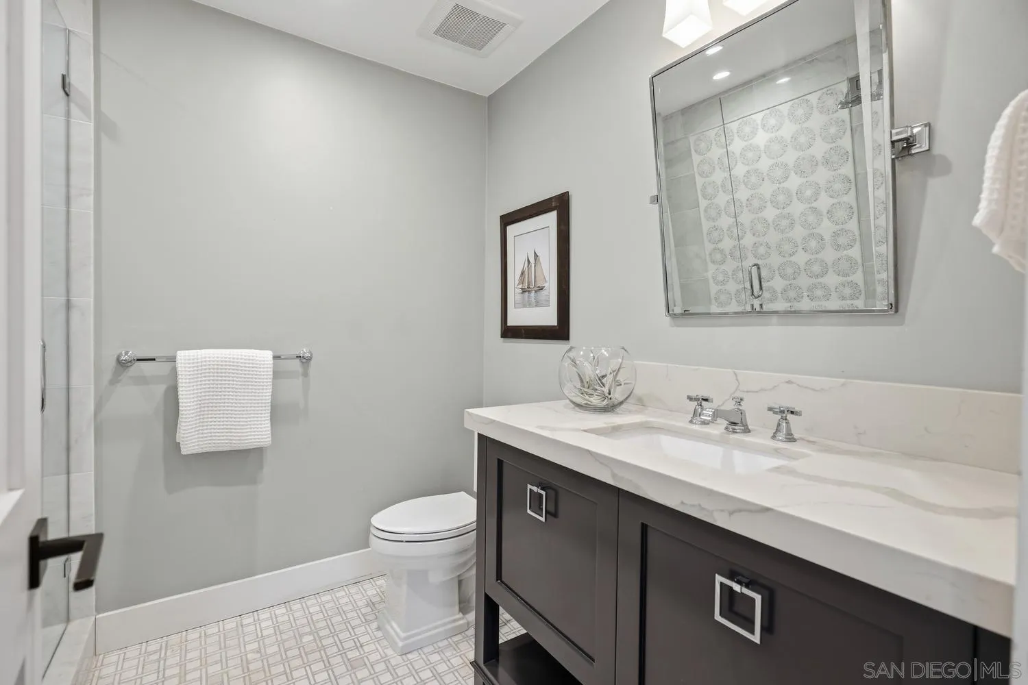 https://cdn.realtyfeed.com/cdn/127/260020272/308df6e1a832772e91d324d9550fa590.webp