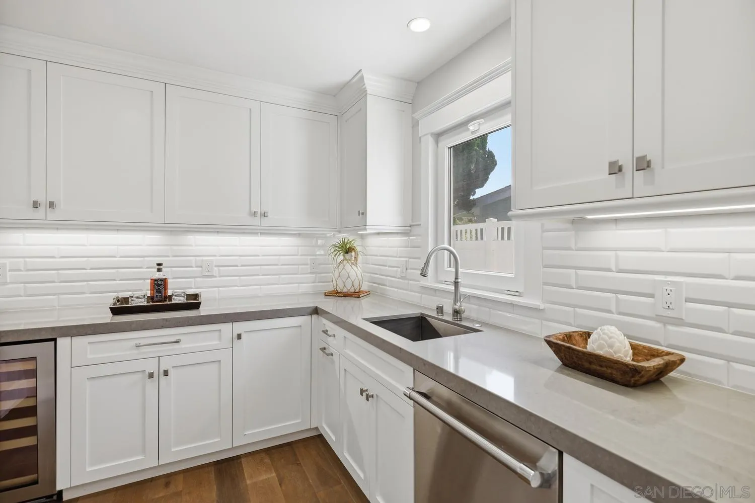 https://cdn.realtyfeed.com/cdn/127/260020272/a46c4698c66693521f4cd0daf2348445.webp