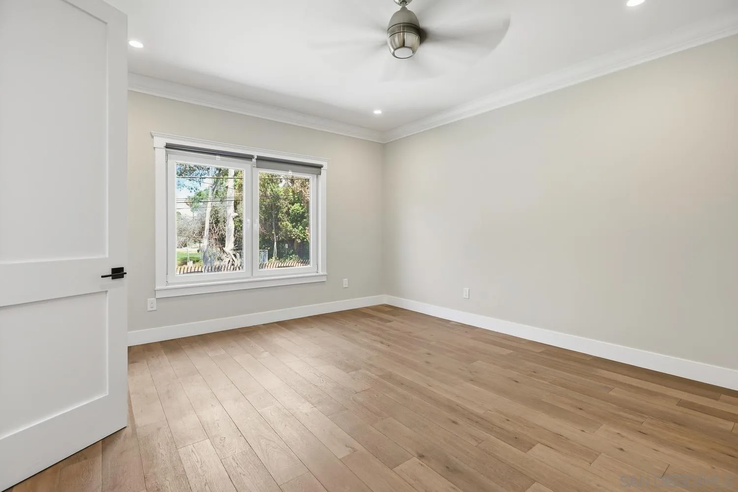 https://cdn.realtyfeed.com/cdn/127/260020272/acbab1aa796049378c368939a1461ba8.webp