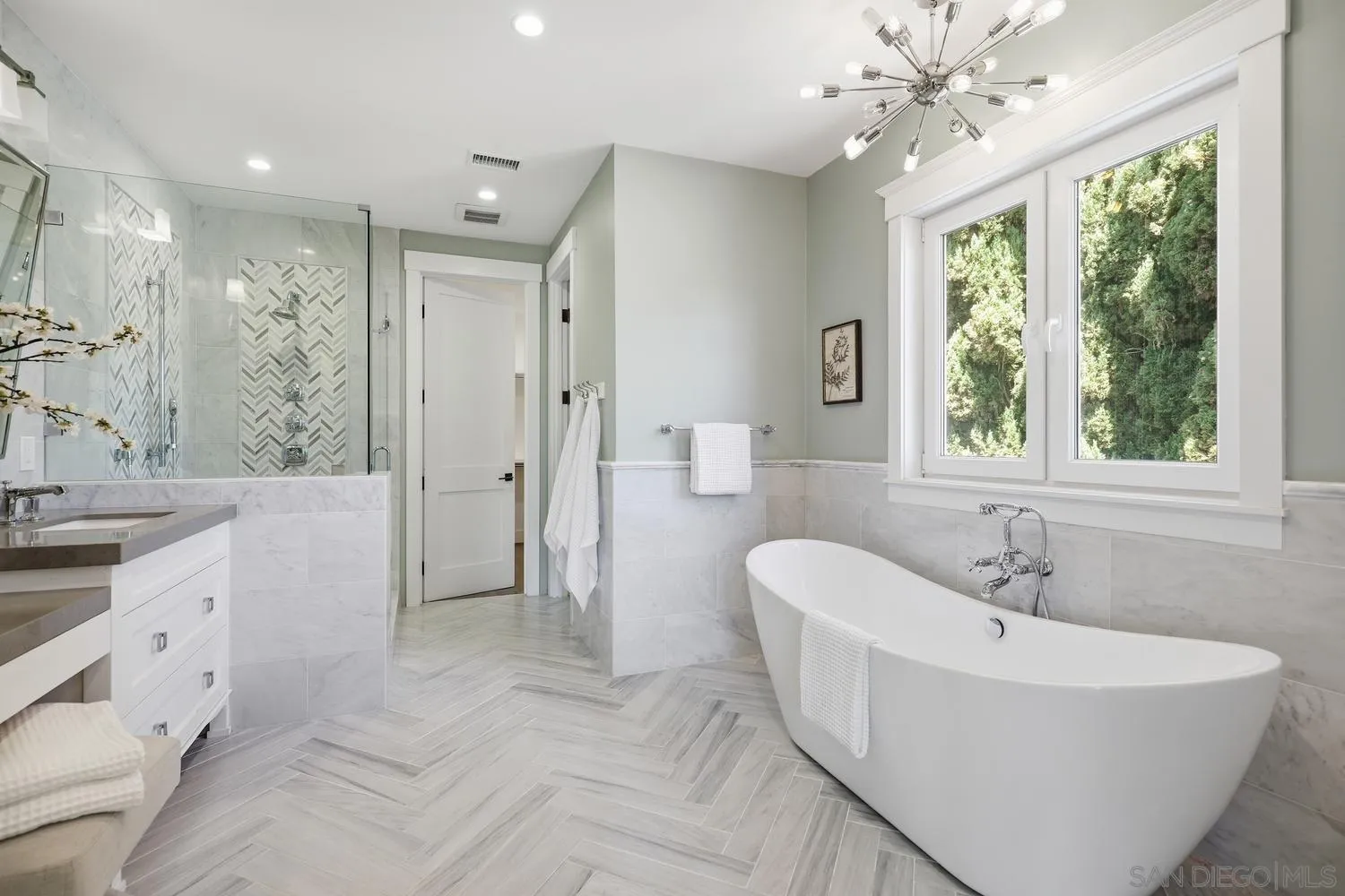 https://cdn.realtyfeed.com/cdn/127/260020272/dc2413fd91c5f7ec419ed6b335cd5ae5.webp